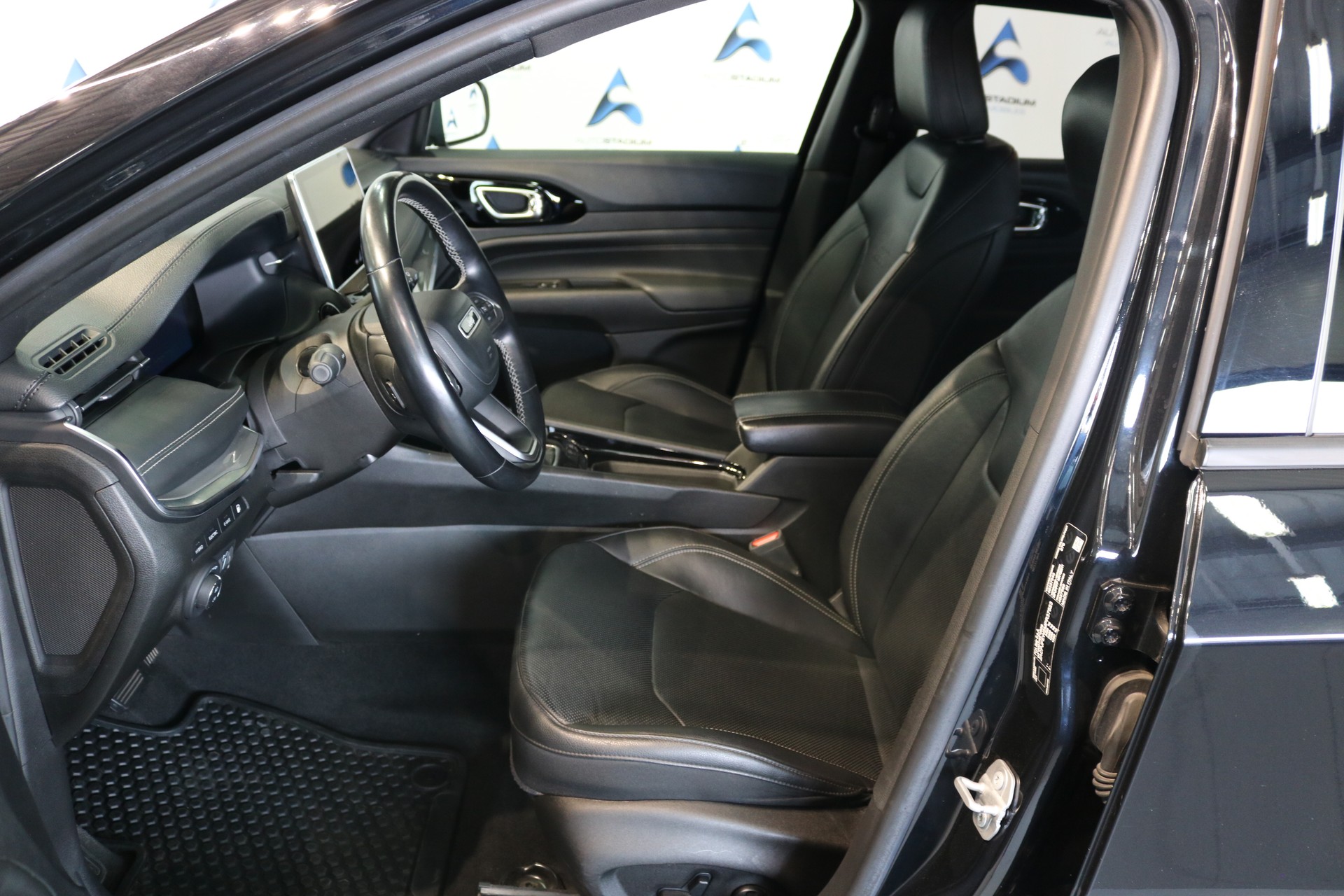 JEEP Compass 1.3 T PHEV Limited AWD-image-3