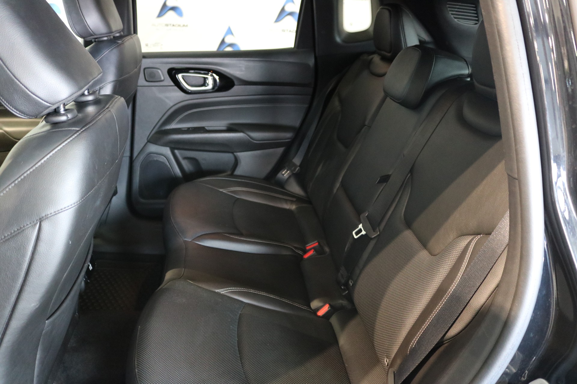 JEEP Compass 1.3 T PHEV Limited AWD-image-41