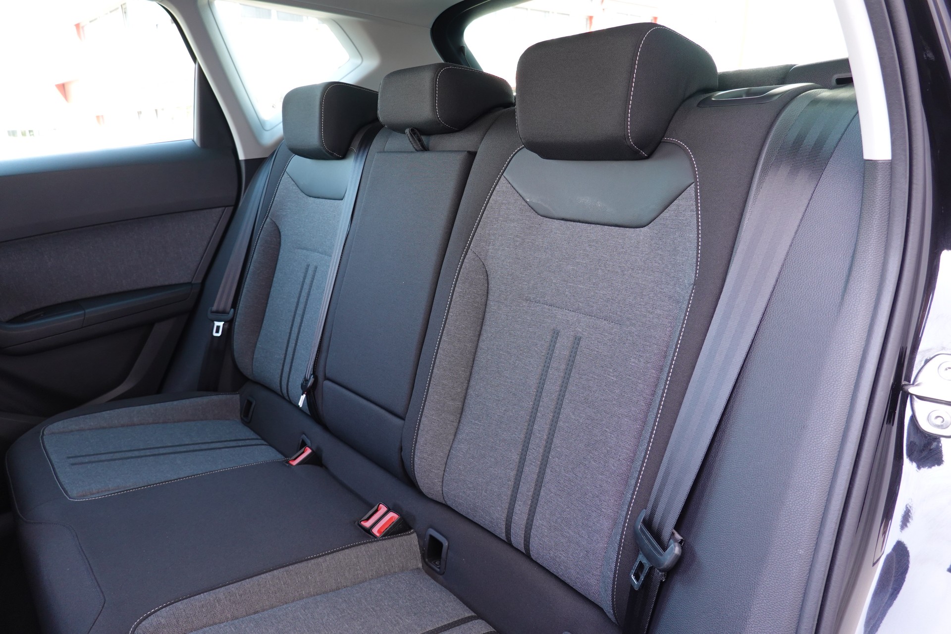 SEAT ATECA 1.5 TSI EVO DSG - "STYLE" - 150 PS-image-14