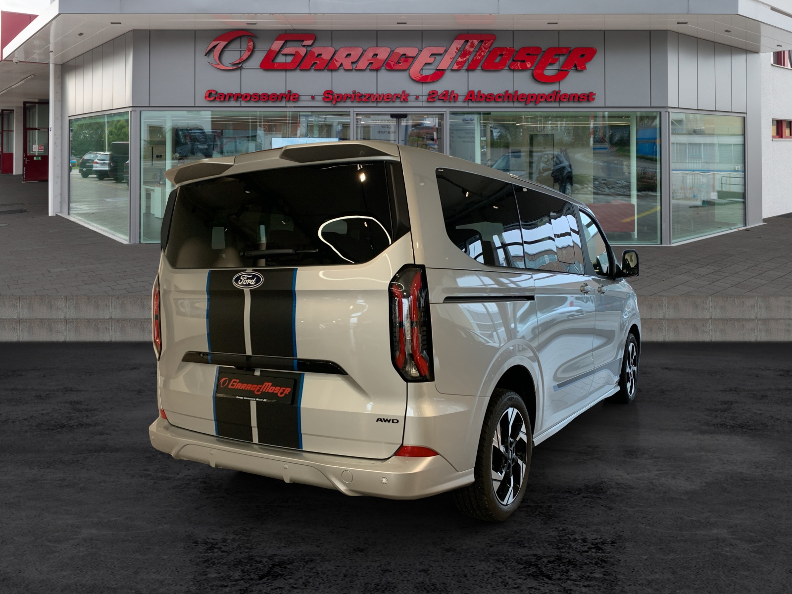 FORD Tourneo C Bus 320 L1 2.0 EcoBlue 170 Sport-image-4
