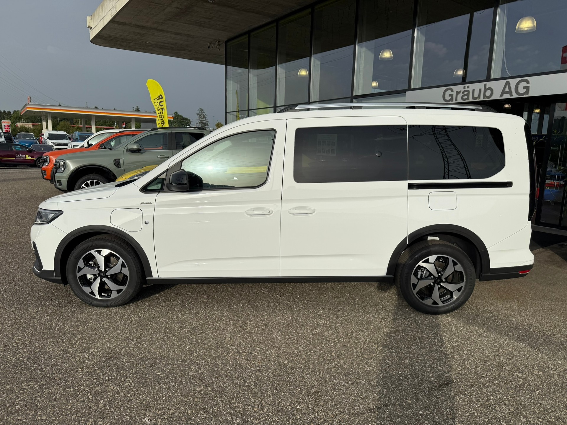 FORD Grand Tourneo Connect 1.5 PHEV Active Automat-image-3