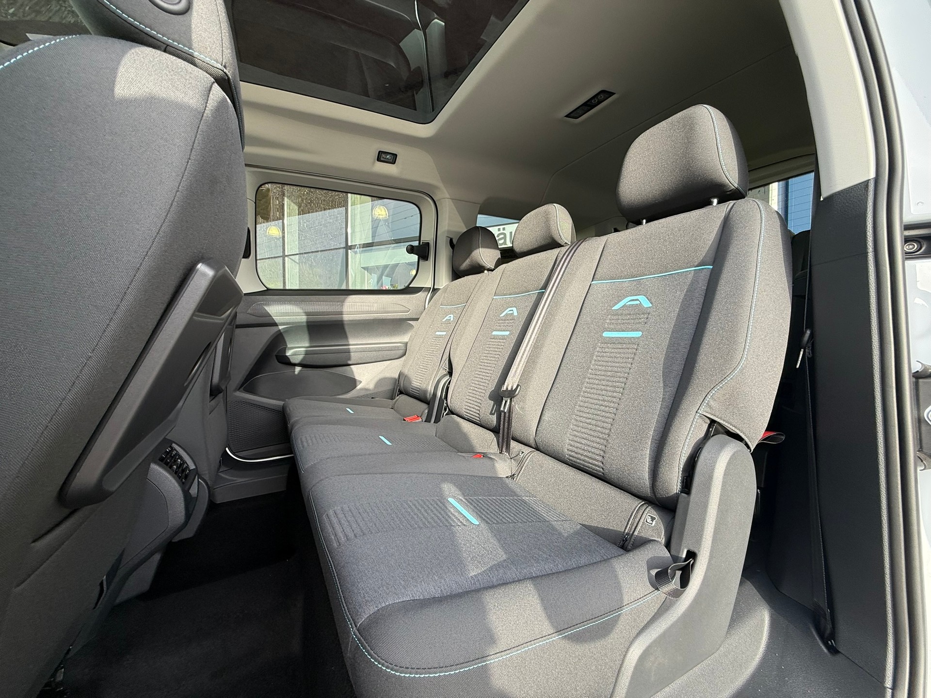 FORD Grand Tourneo Connect 1.5 PHEV Active Automat-image-7