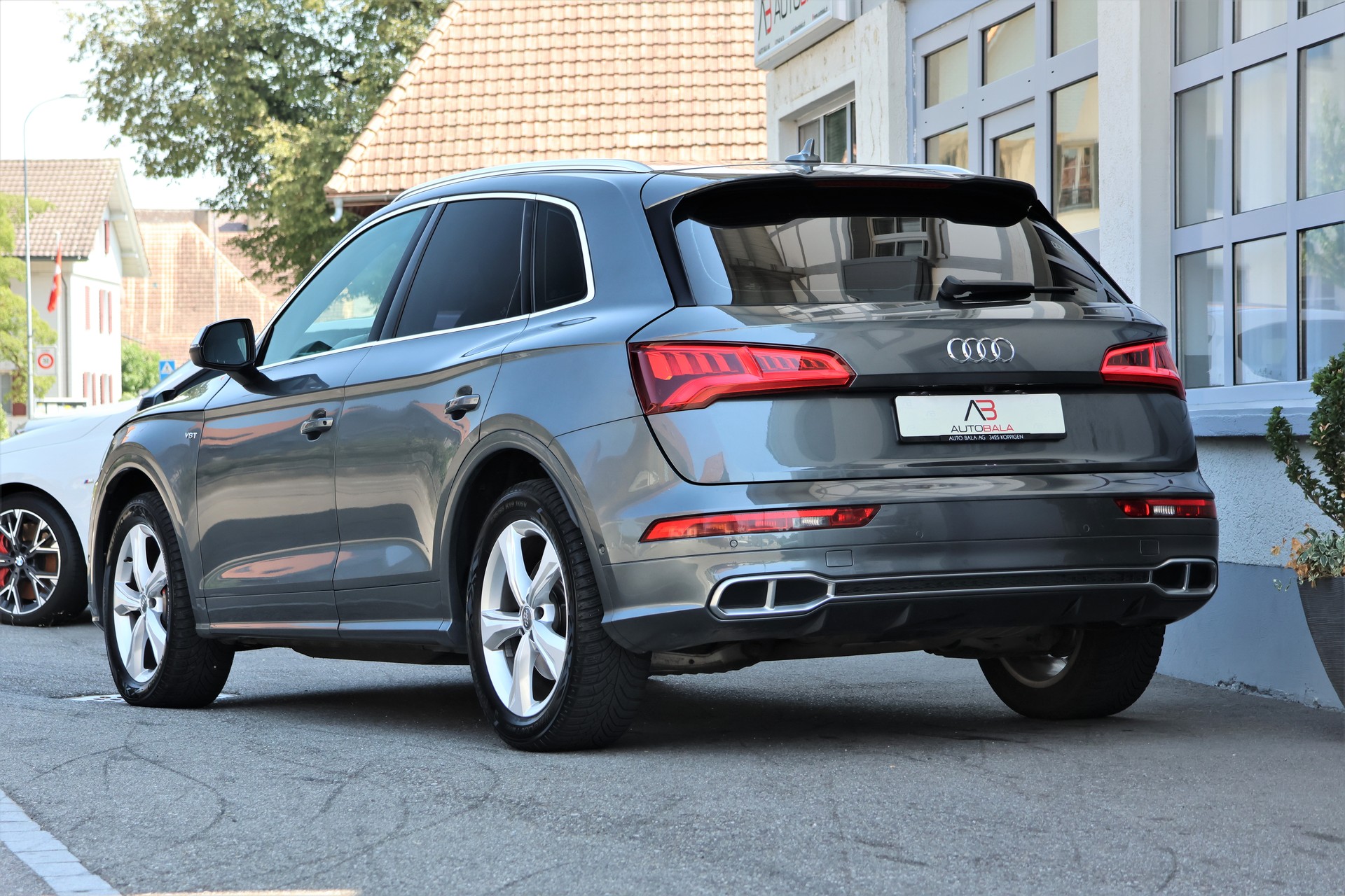AUDI SQ5 3.0 TFSI quattro S-tronic (CH)-showroom-element-2