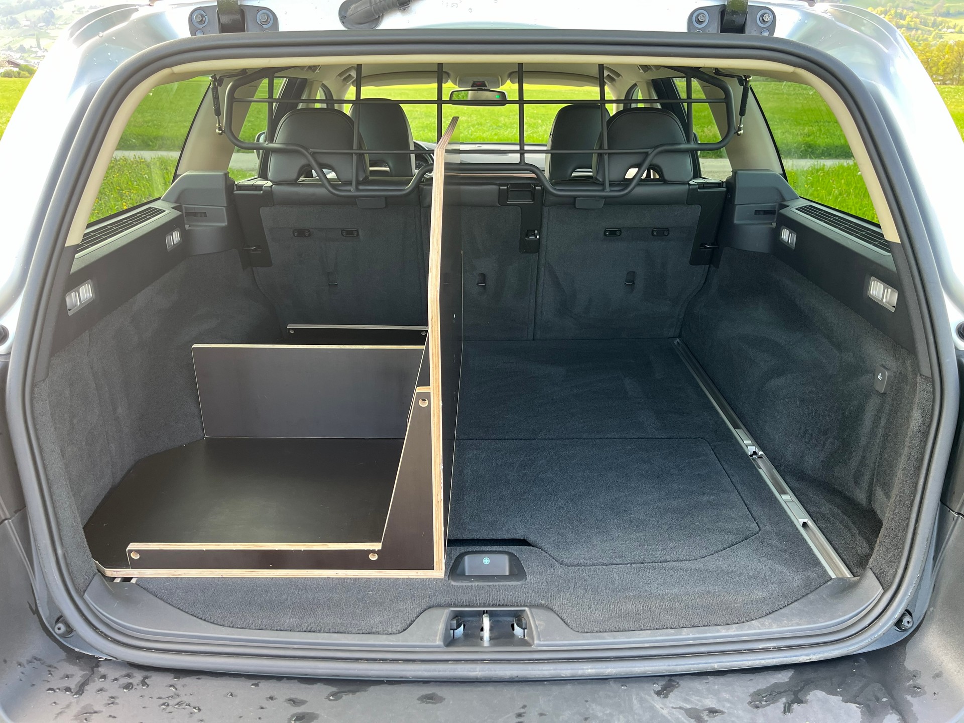 VOLVO 2.4 D5 Summum AWD-image-12