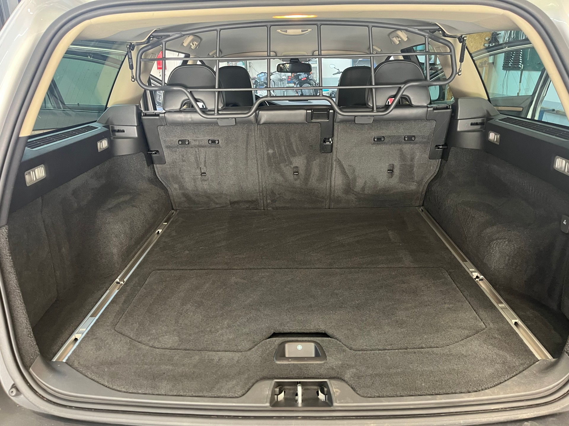 VOLVO 2.4 D5 Summum AWD-image-11