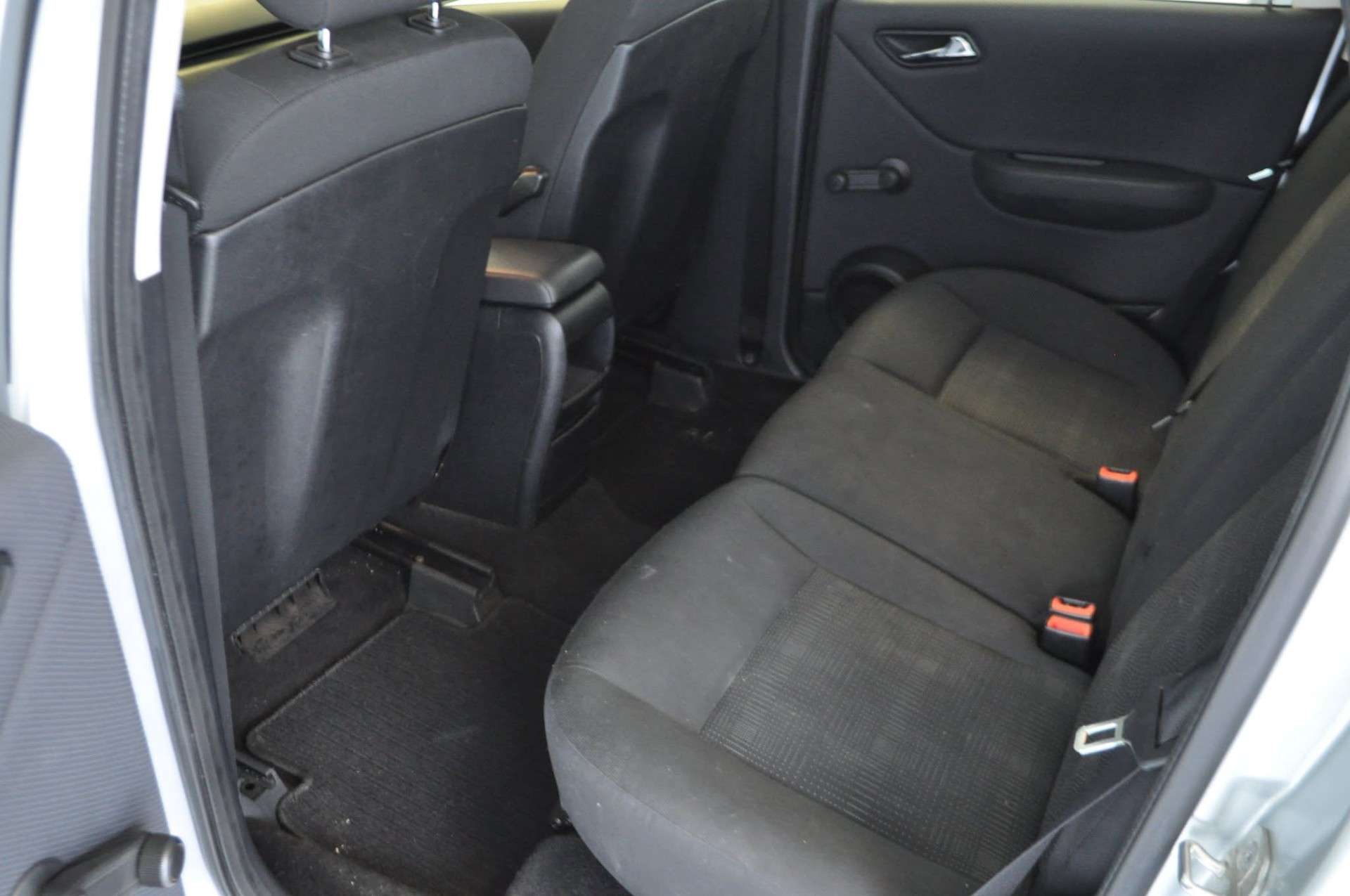 MERCEDES-BENZ A 160 (150) Classic Autotronic-image-7