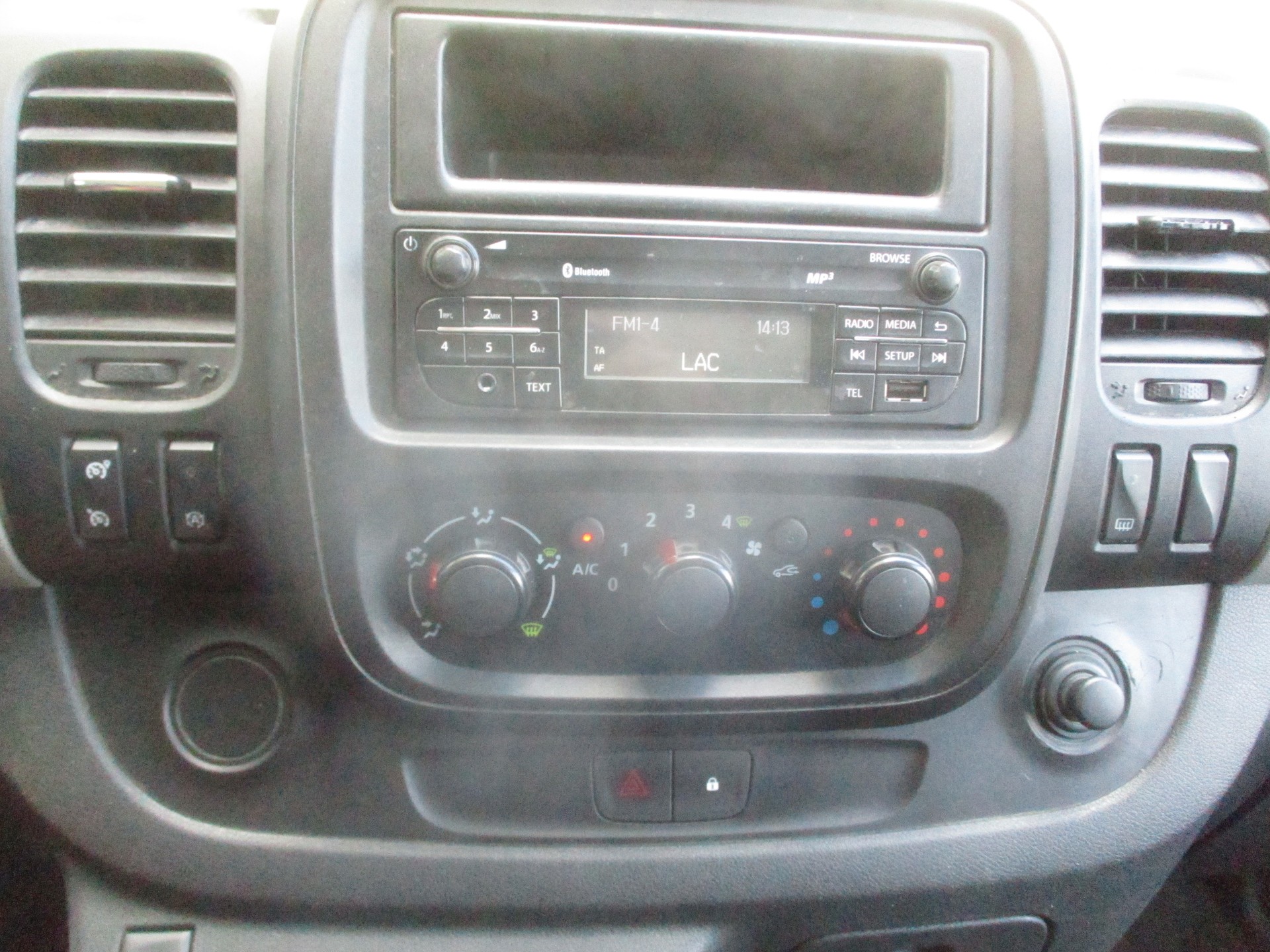 RENAULT Trafic 1.6 ENERGY TwinT. dCi125 2.9t Busin. L1H1-image-7