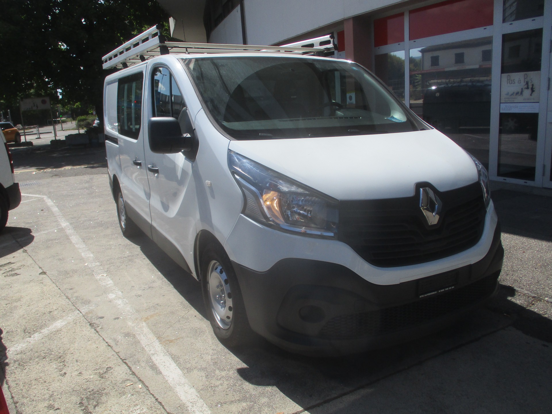 RENAULT Trafic 1.6 ENERGY TwinT. dCi125 2.9t Busin. L1H1-image-11