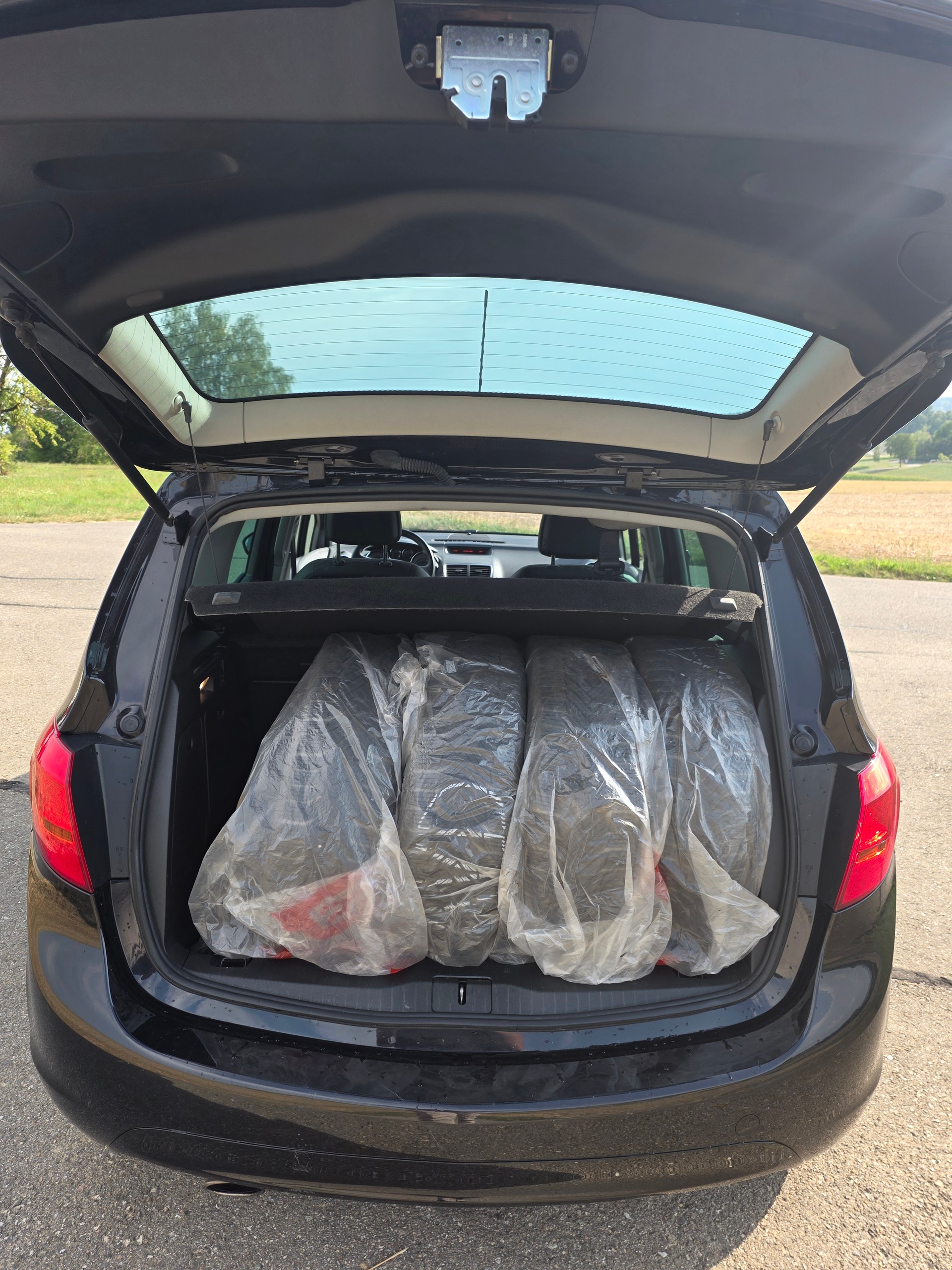 OPEL Meriva 1.4 Turbo Cosmo-image-5