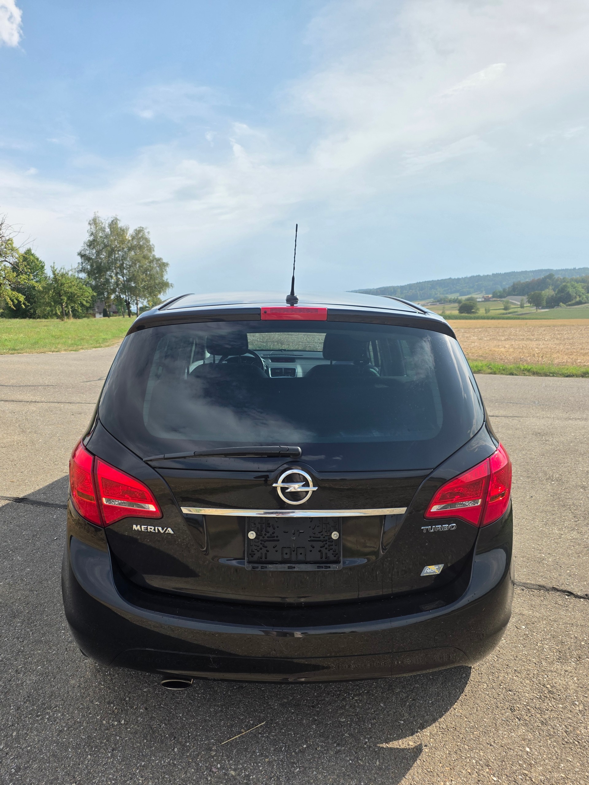 OPEL Meriva 1.4 Turbo Cosmo-image-4