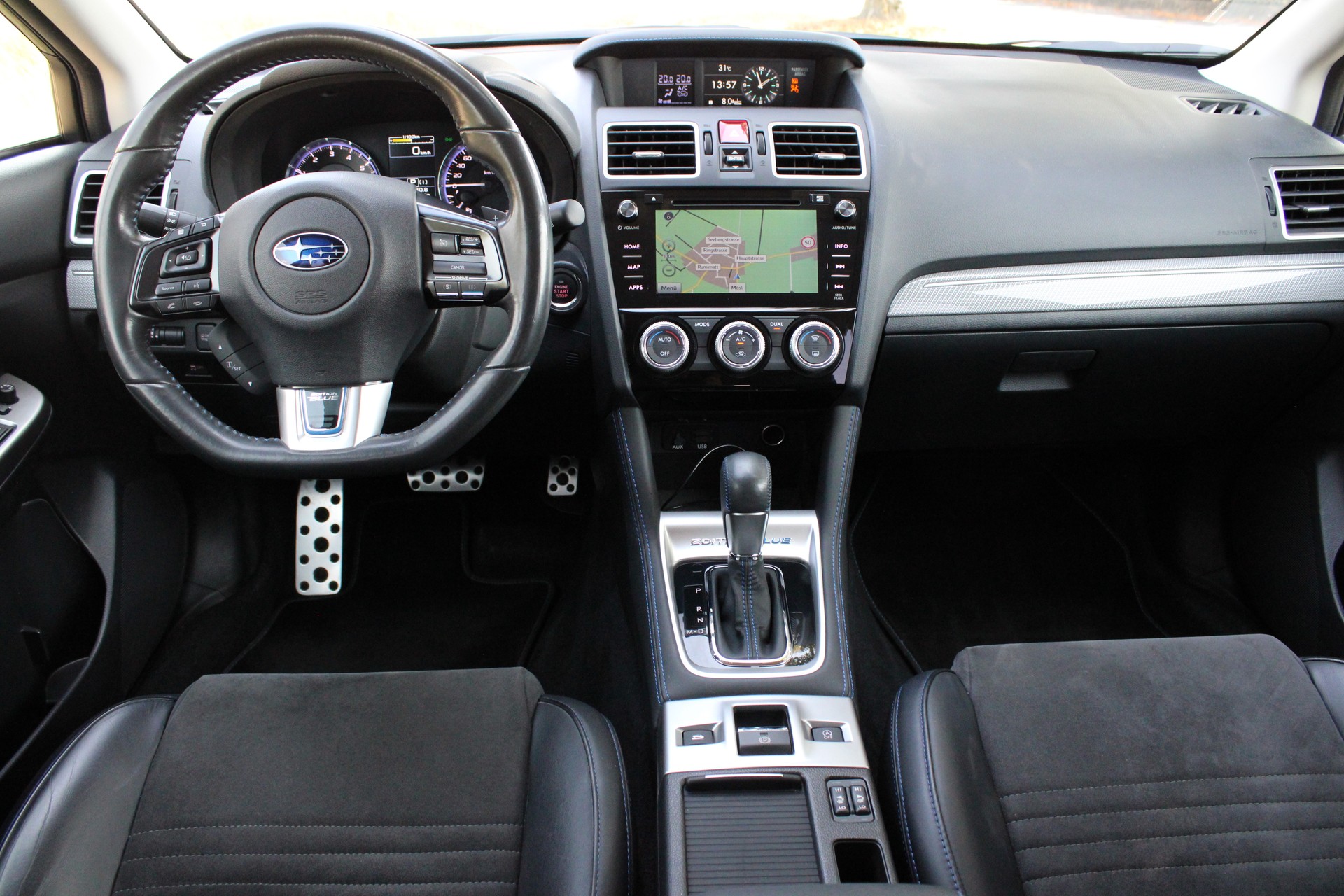 SUBARU Levorg 1.6DIT Swiss S AWD Blue Edition-image-11