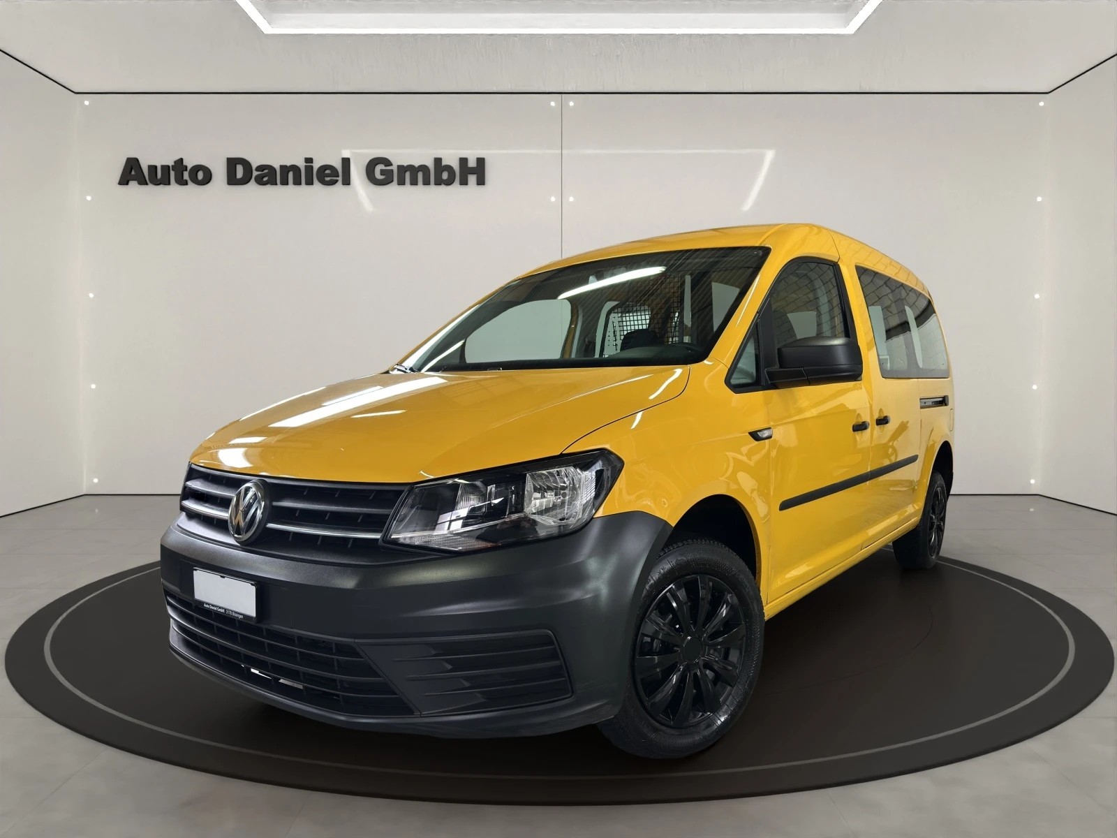 VW Caddy Maxi 1.4TSI BlueMotion Technology-image-0