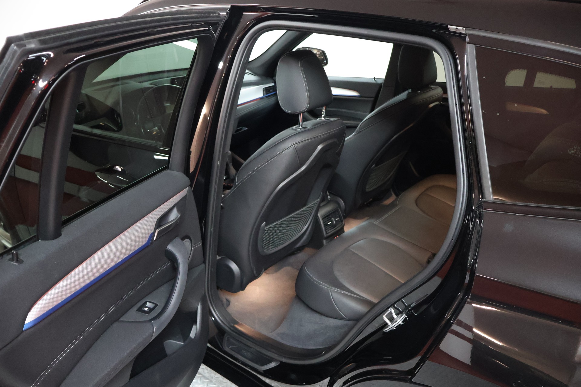 BMW X1 xDrive 25e M Sport Steptronic-image-17
