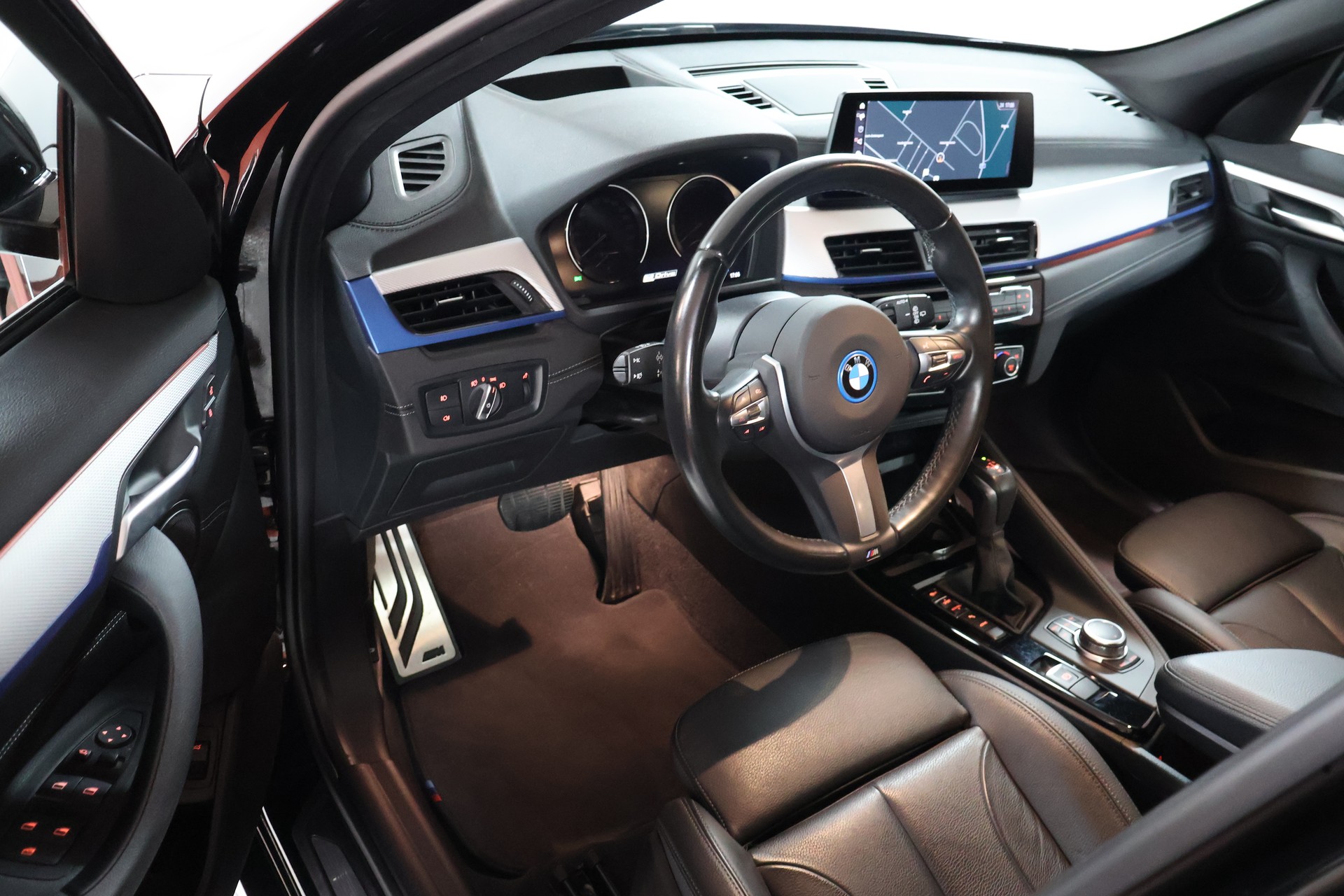 BMW X1 xDrive 25e M Sport Steptronic-image-8