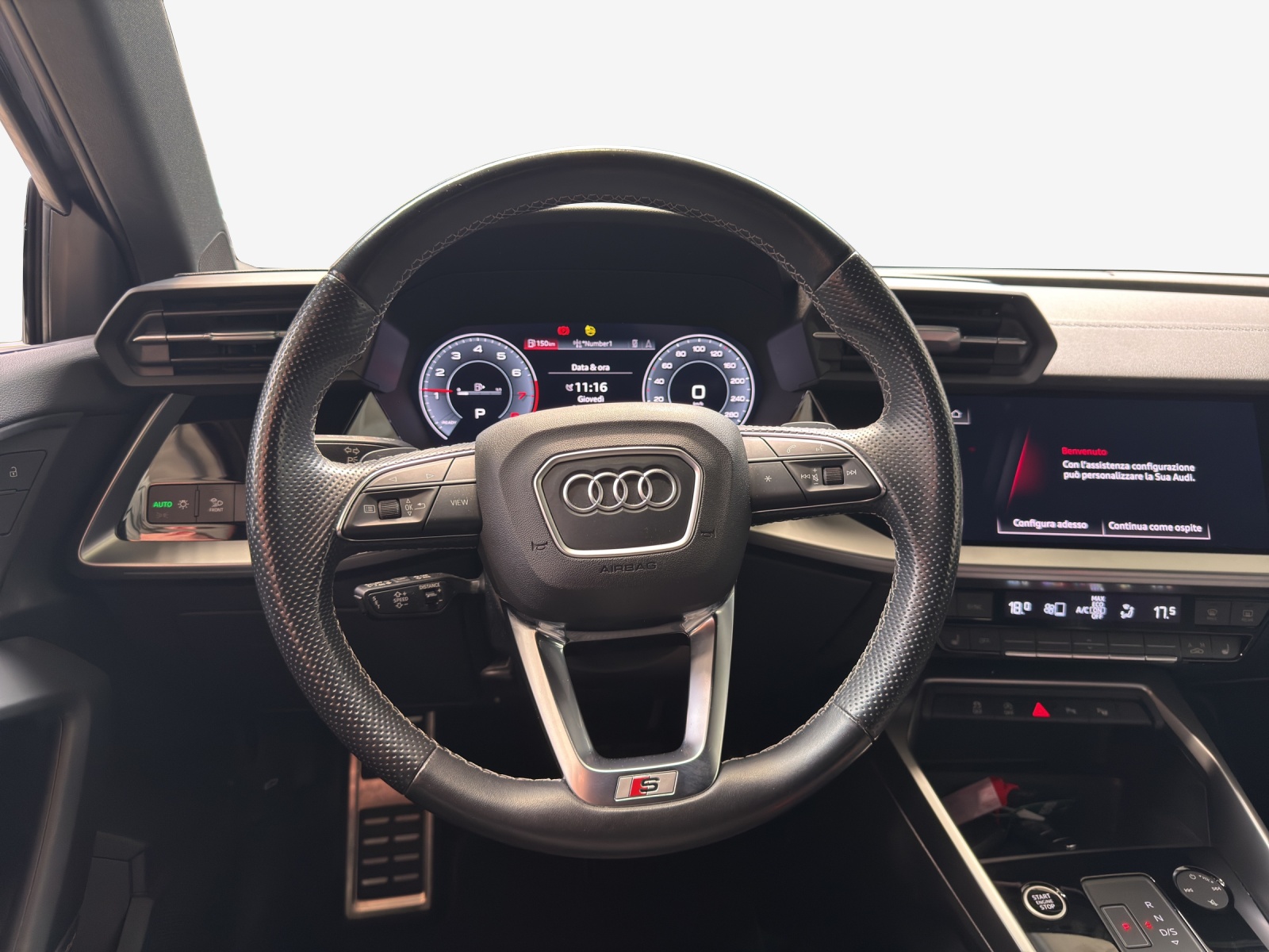AUDI A3 Sportback 35 TFSI S line Attraction S-tronic-image-9