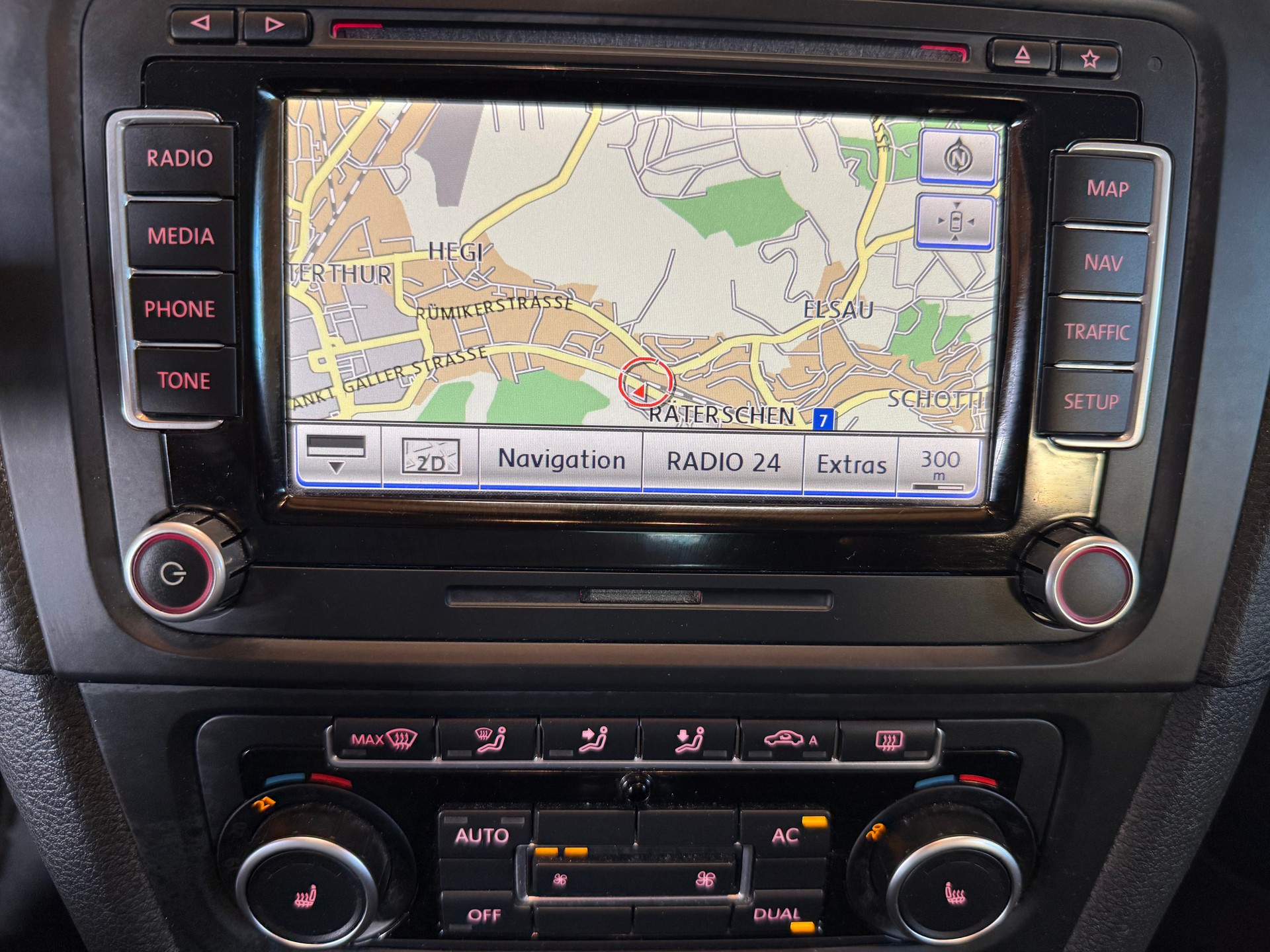 VW Golf 1.4 TSI Team-image-12