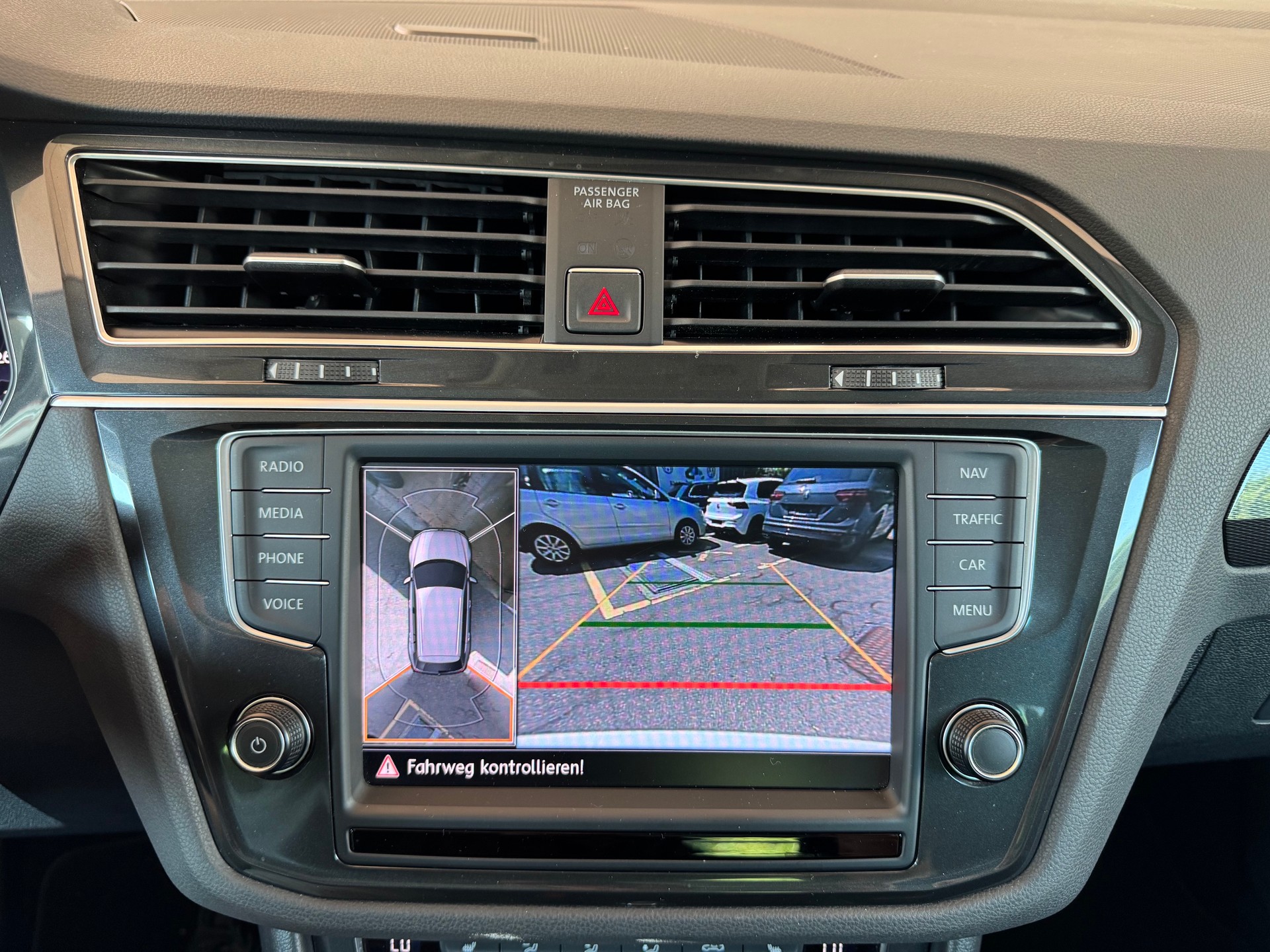 VW Tiguan 2.0TSI Highline 4Motion DSG-image-12