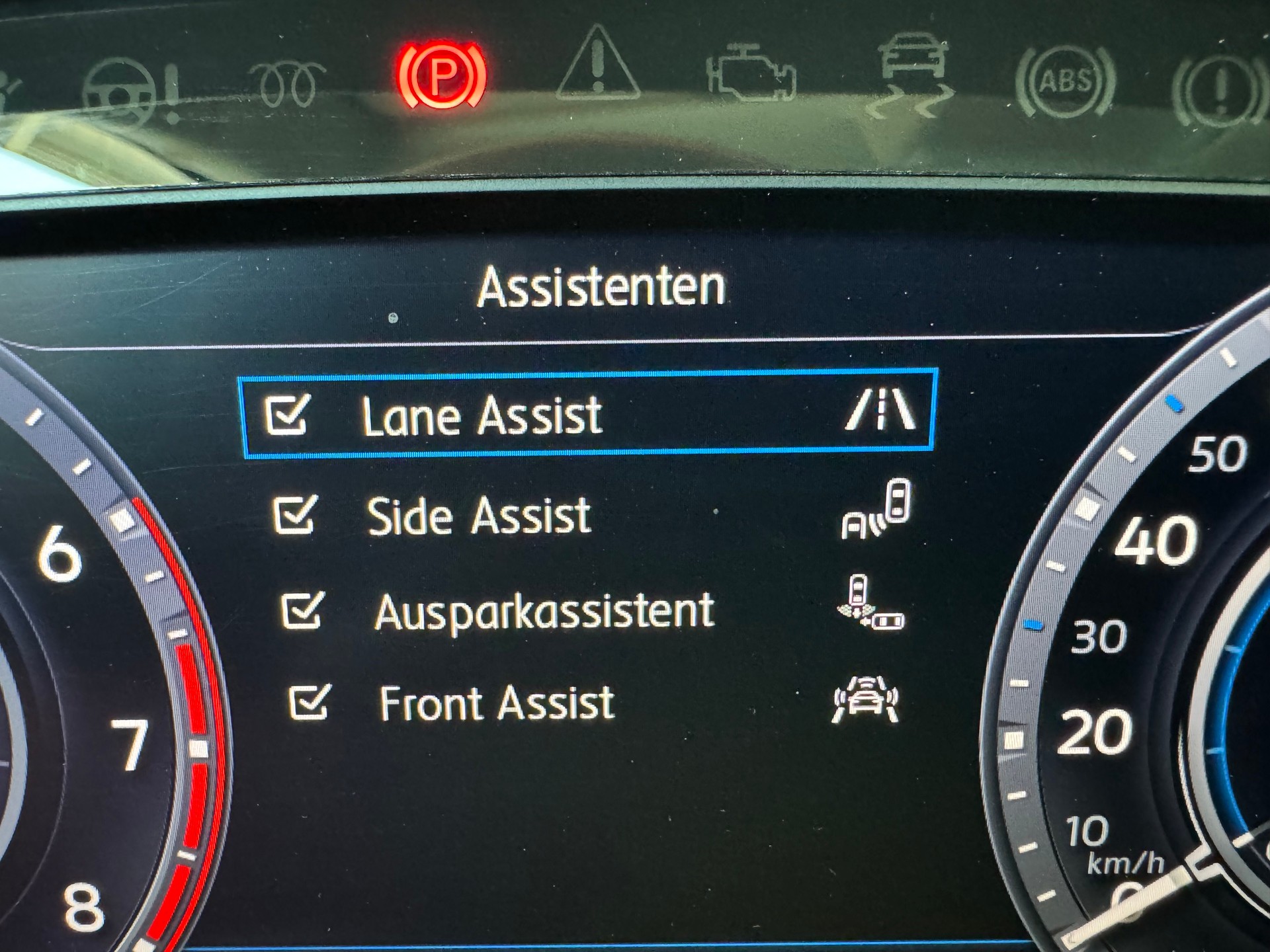 VW Tiguan 2.0TSI Highline 4Motion DSG-image-24