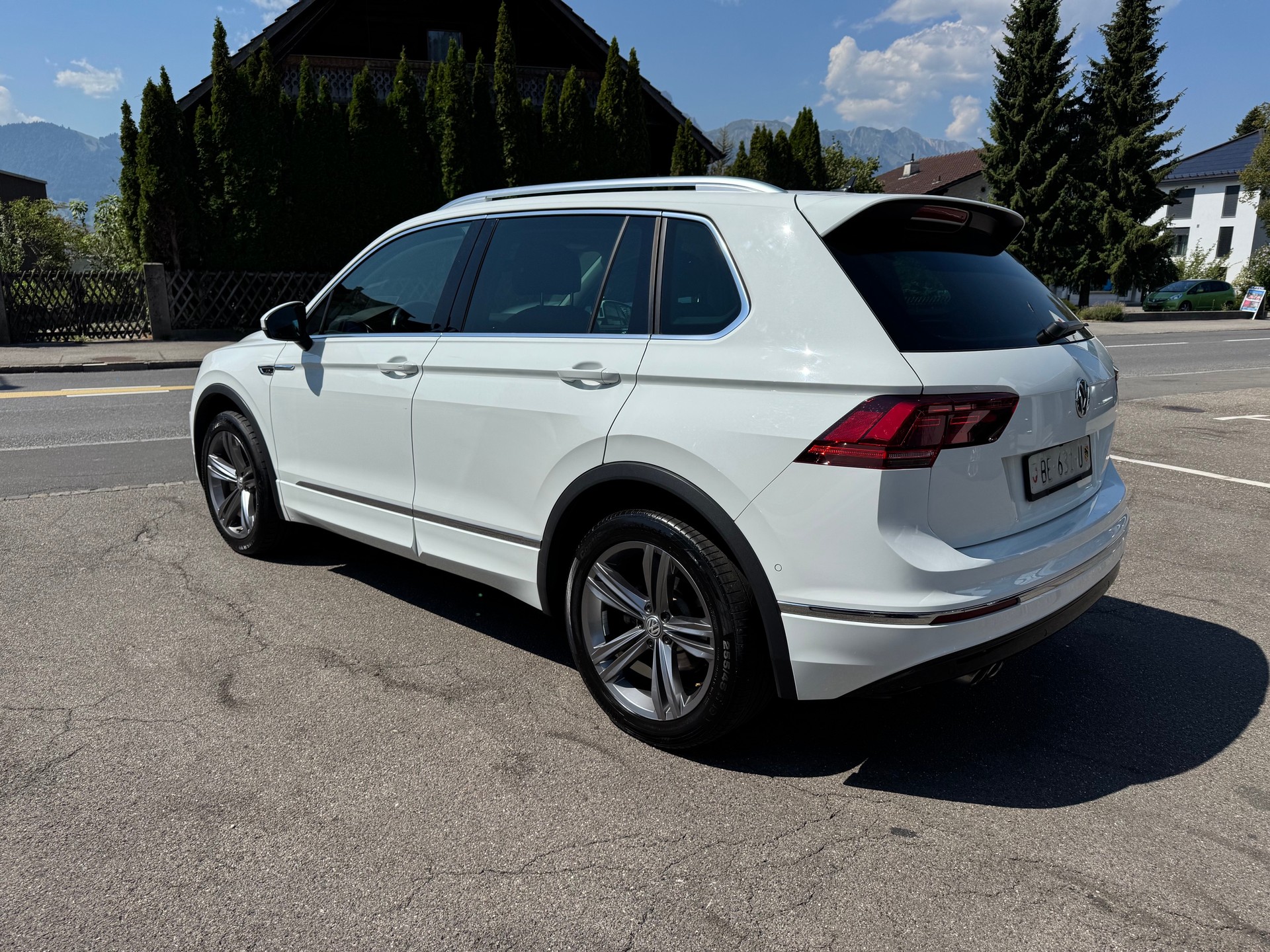 VW Tiguan 2.0TSI Highline 4Motion DSG-image-8
