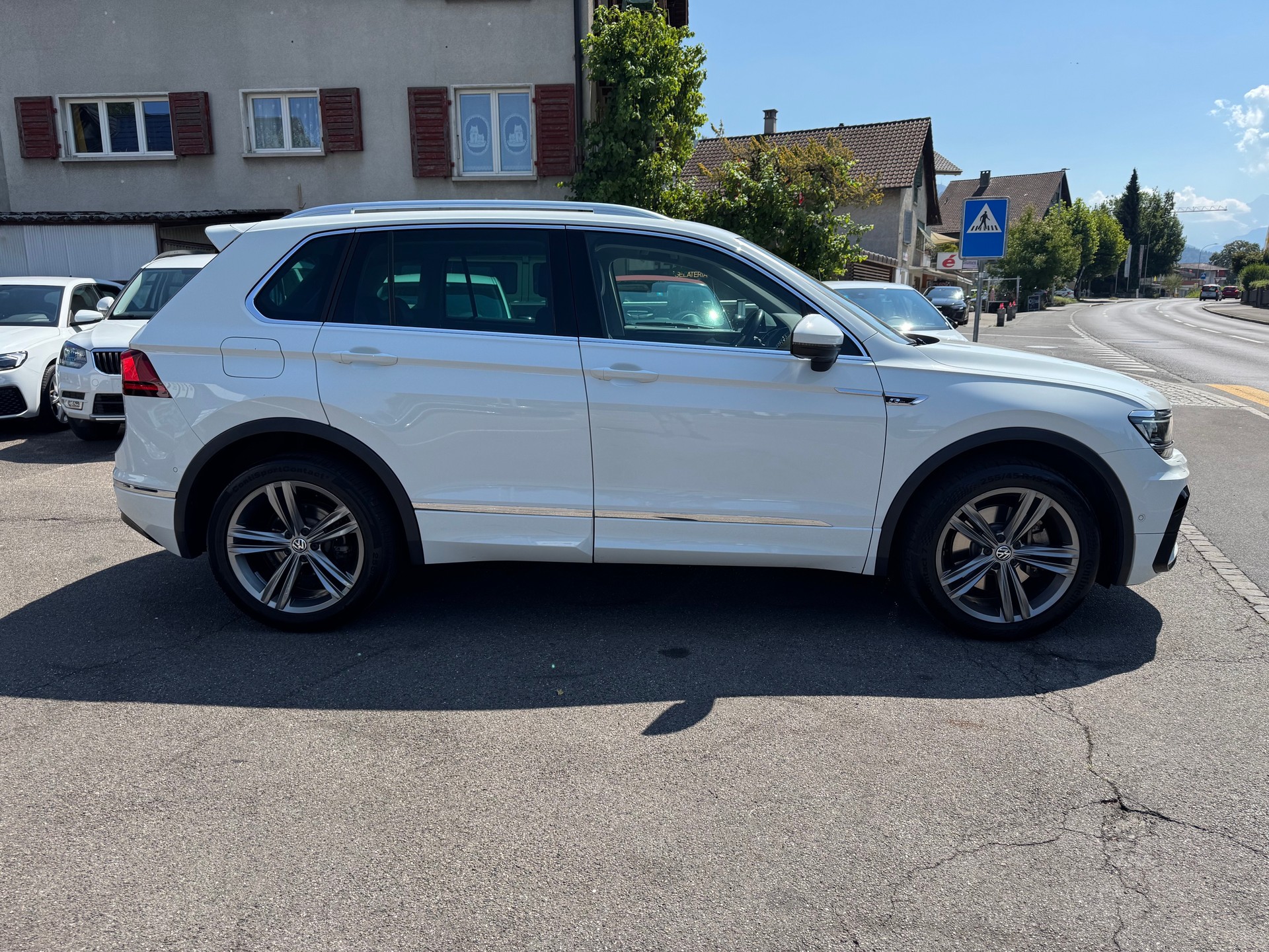 VW Tiguan 2.0TSI Highline 4Motion DSG-image-5