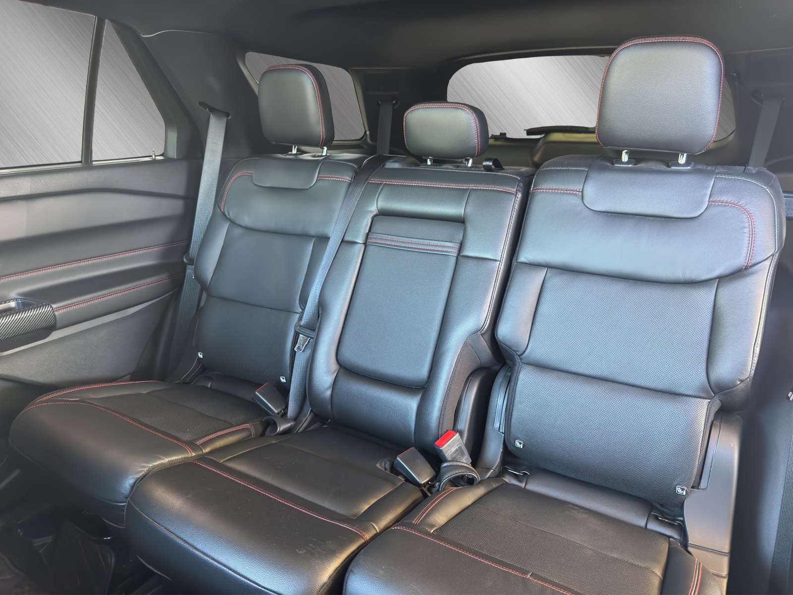 FORD Explorer 3.0 V6 Plug-in Hybrid-image-13