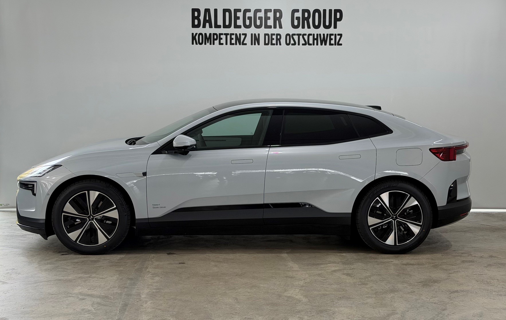POLESTAR 4 Long Range Single Motor Prim-image-2
