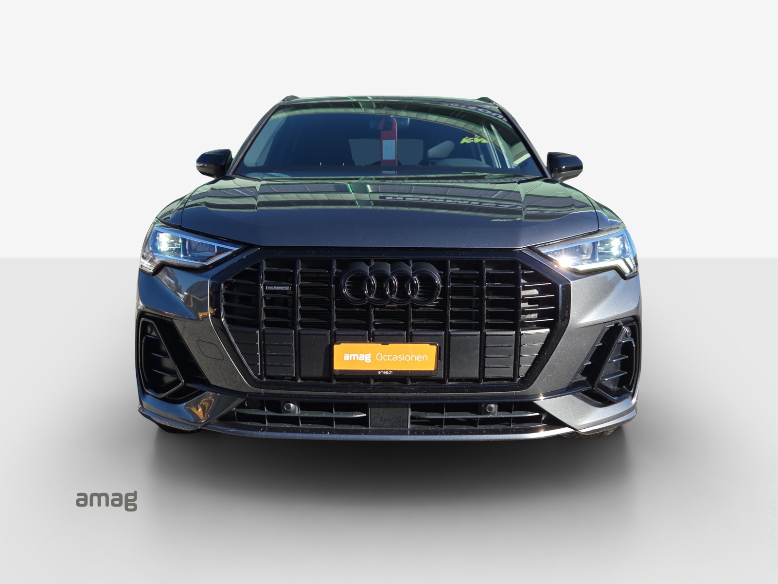 AUDI Q3 40 TDI S line quattro S-tronic-image-6