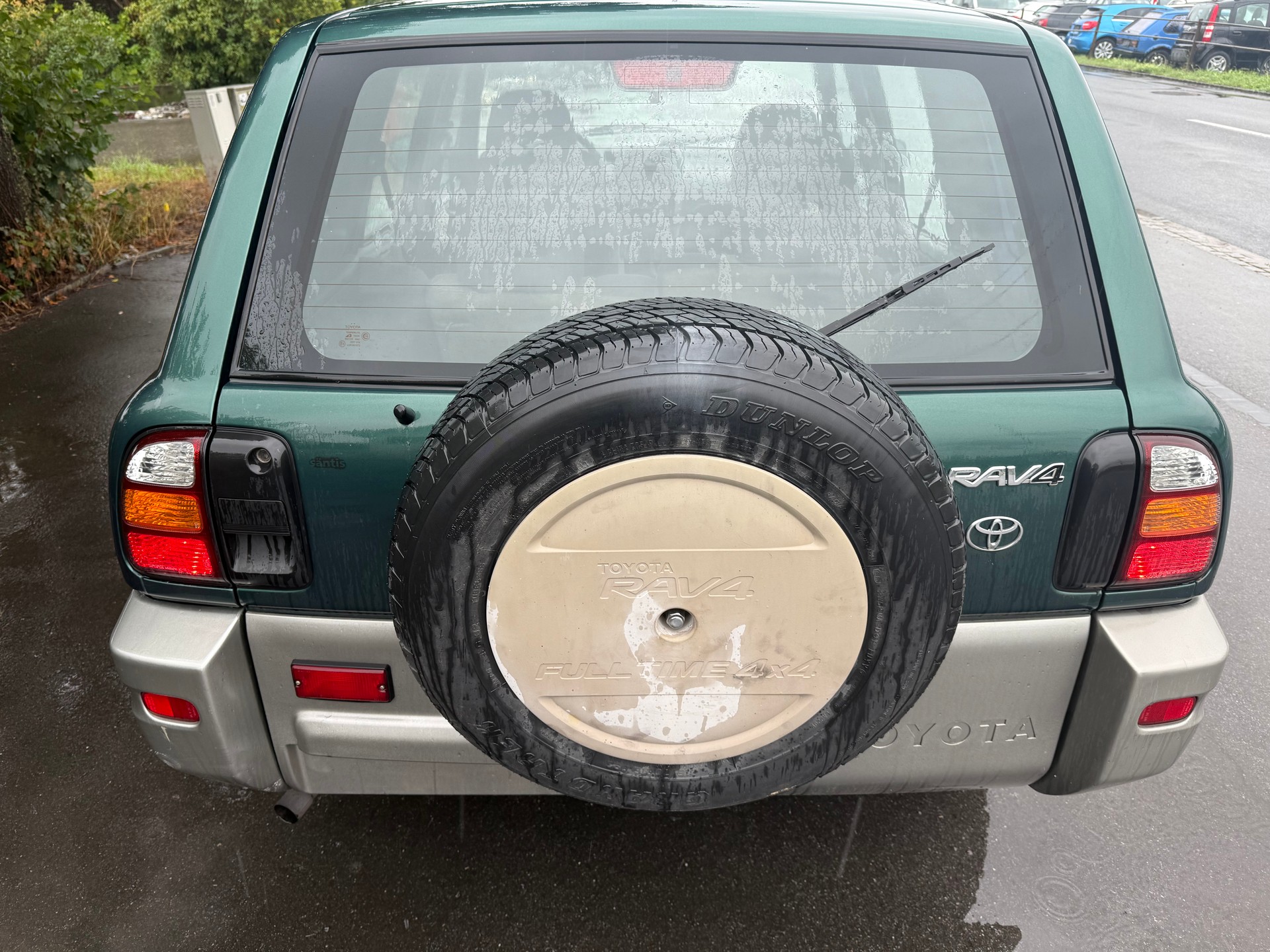 TOYOTA RAV-4-image-3