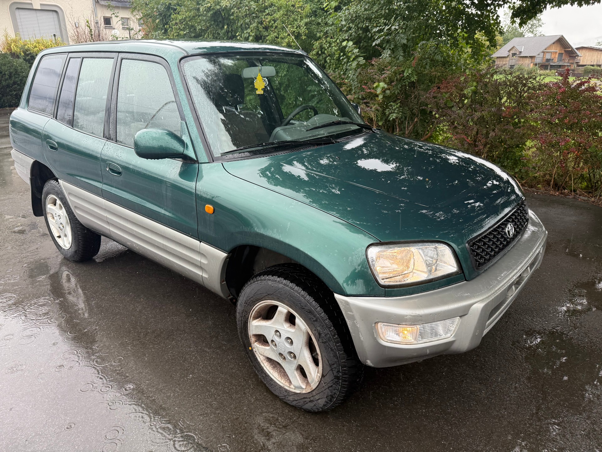 TOYOTA RAV-4-image-6