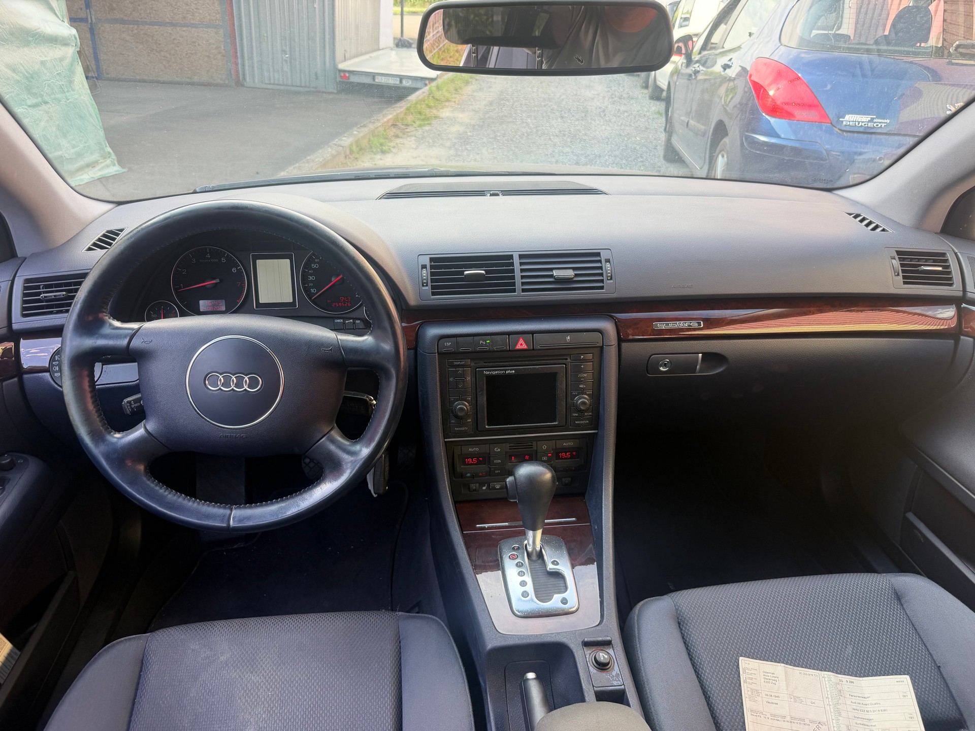 AUDI A4 Avant 3.0 V6 quattro-image-5