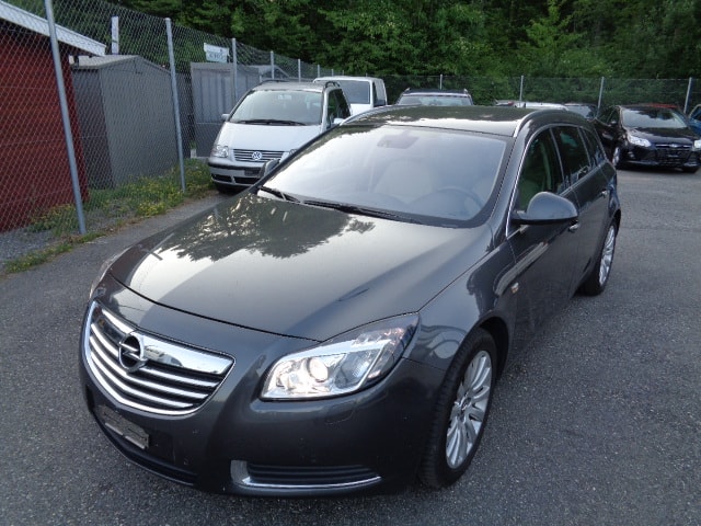 OPEL Insignia Sports Tourer 2.0 CDTI Edition Automatic-image-0