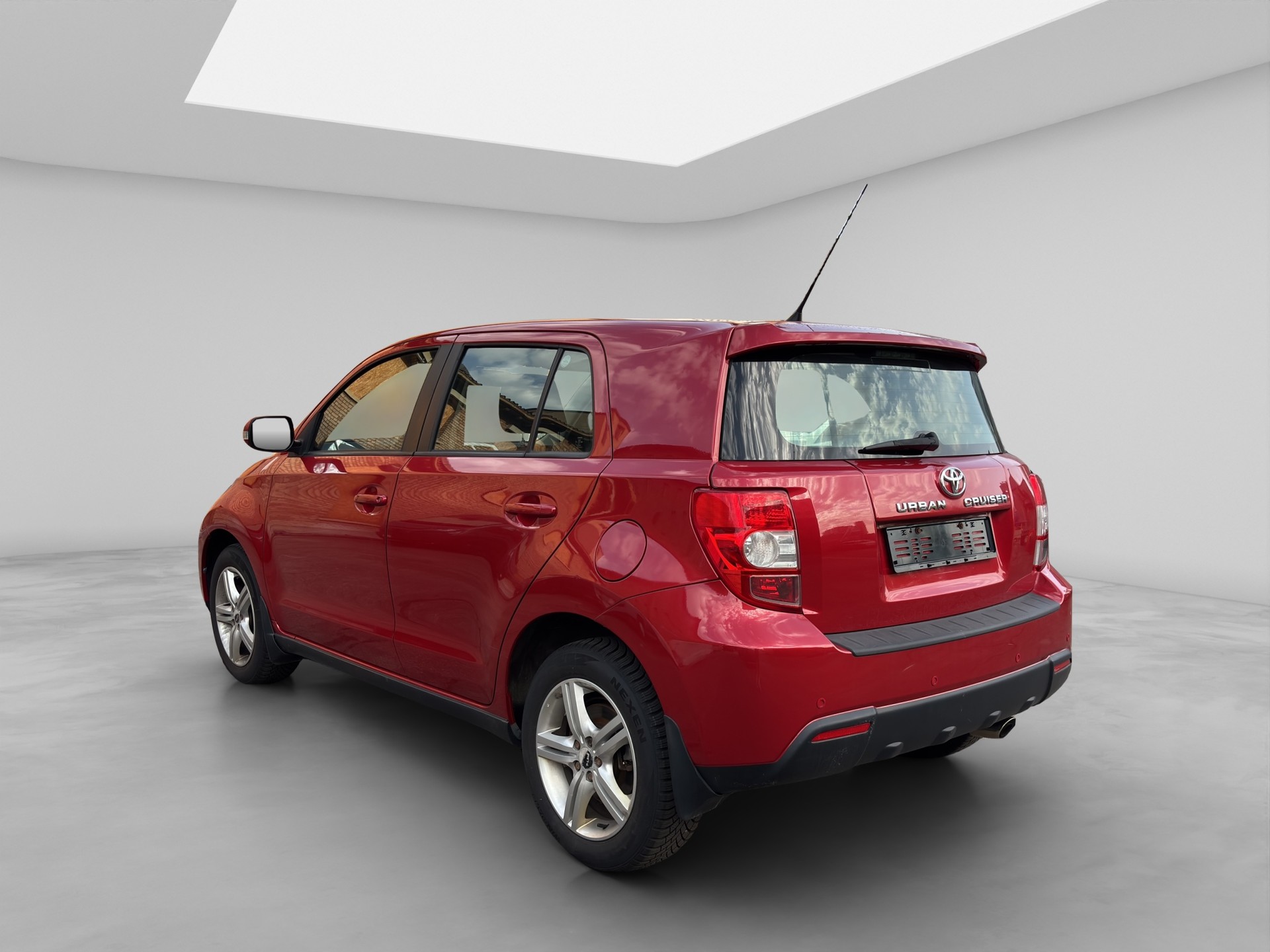 TOYOTA UrbanCruiser 1.4 D-4D Linea Luna 4WD-image-3