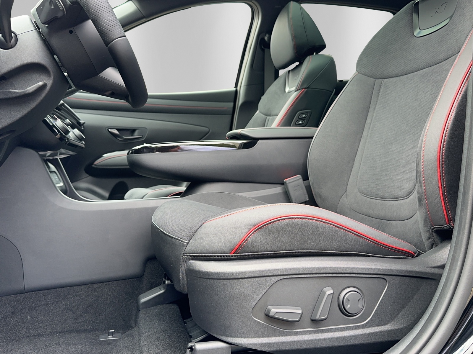 HYUNDAI Tucson 1.6 HEV N-Line 4WD-image-11
