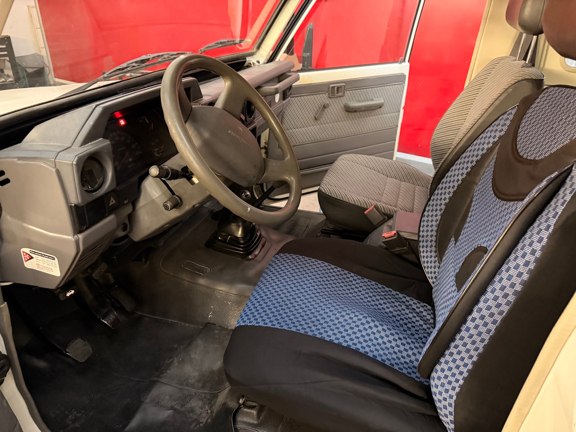 TOYOTA RJ 70 LV-MNEW Hard-Top-image-3