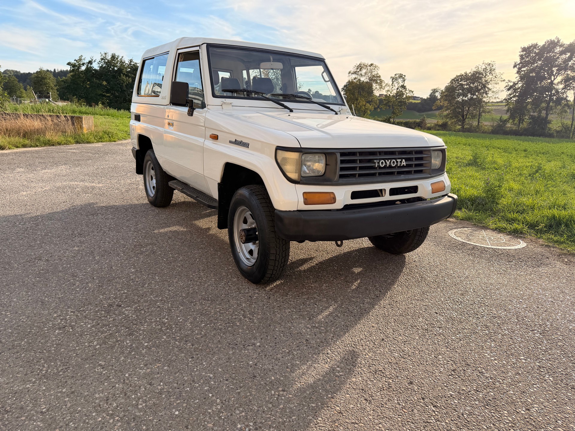 TOYOTA RJ 70 LV-MNEW Hard-Top-image-0