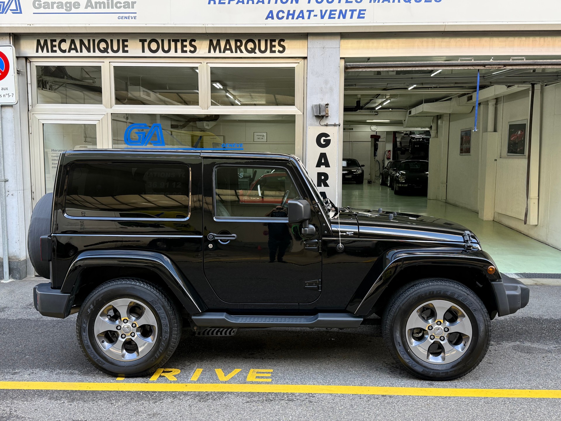 JEEP Wrangler 2.8 CRD Sahara Automatic hardtop-image-10