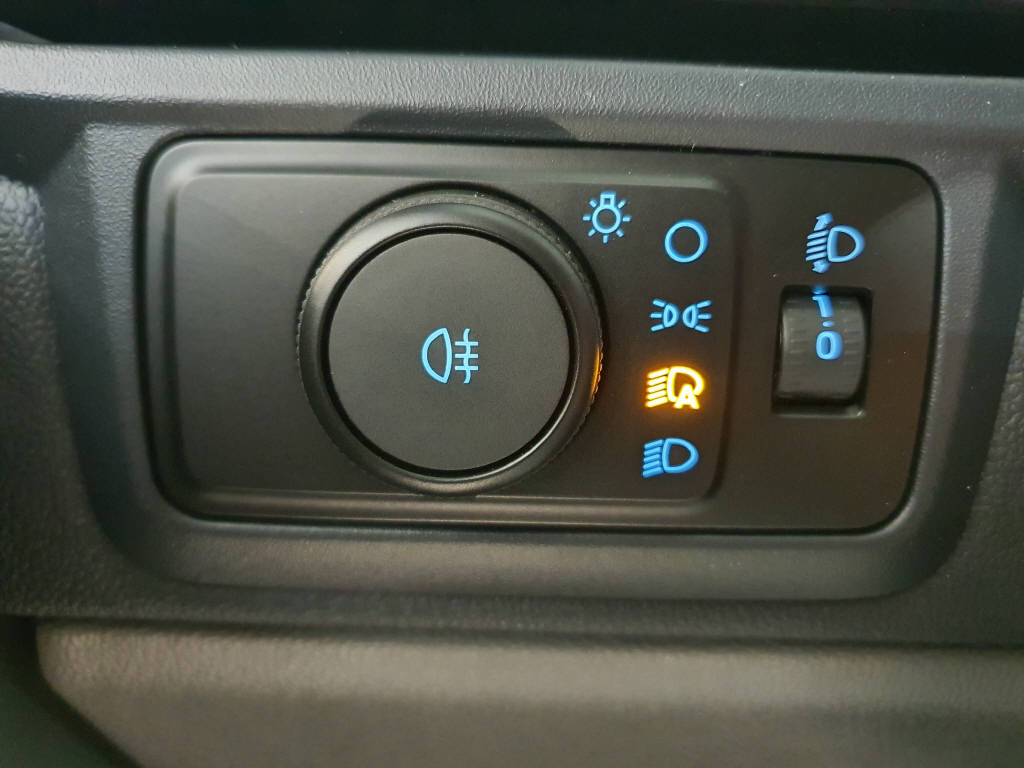 FORD Transit Custom Van 320 L1 2.0 EcoBlue 170 Trail 4x4-image-16