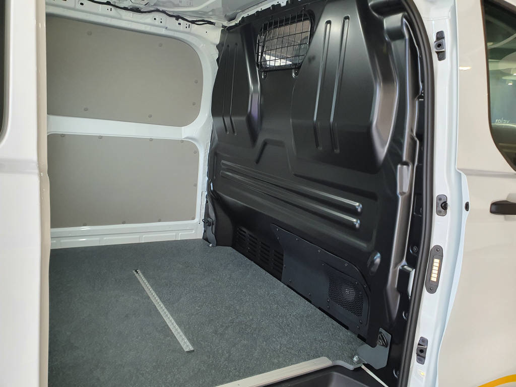 FORD Transit Custom Van 320 L1 2.0 EcoBlue 170 Trail 4x4-image-11