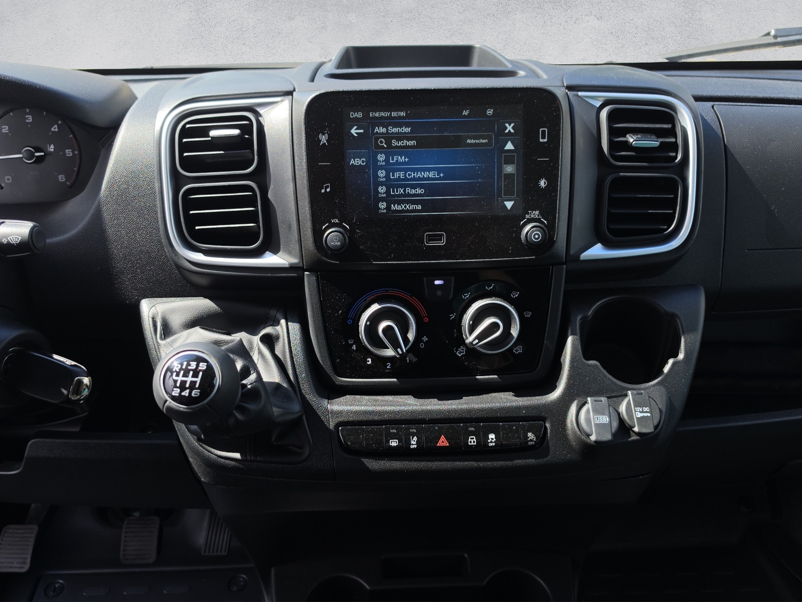 PEUGEOT Boxer 2.2 HDI 335 L2-image-8
