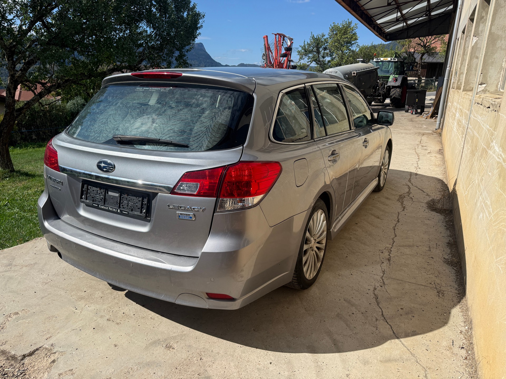 SUBARU Legacy 2.0D Swiss S AWD-image-3