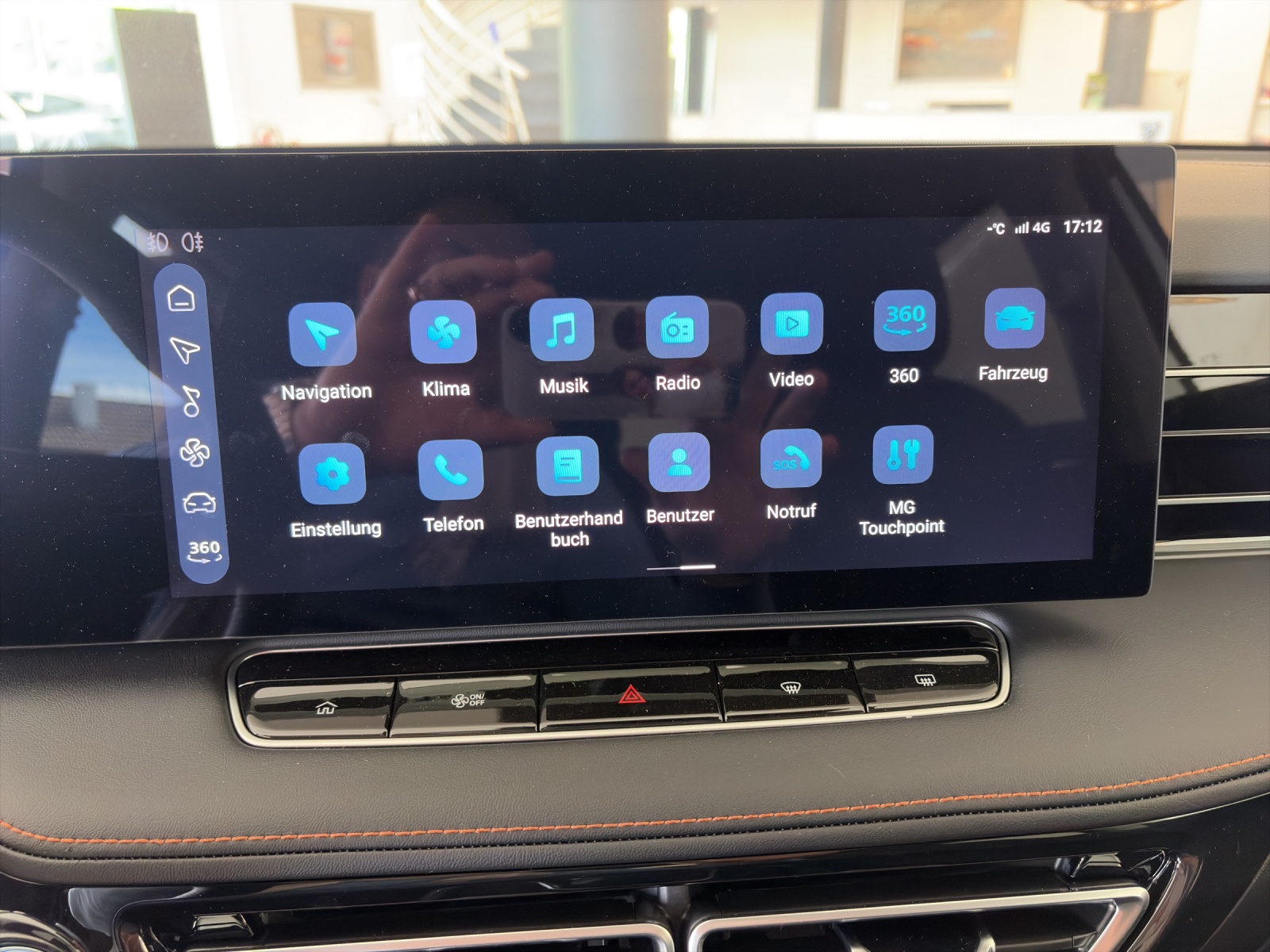 MG HS 1.5 Hybrid Luxury-image-8