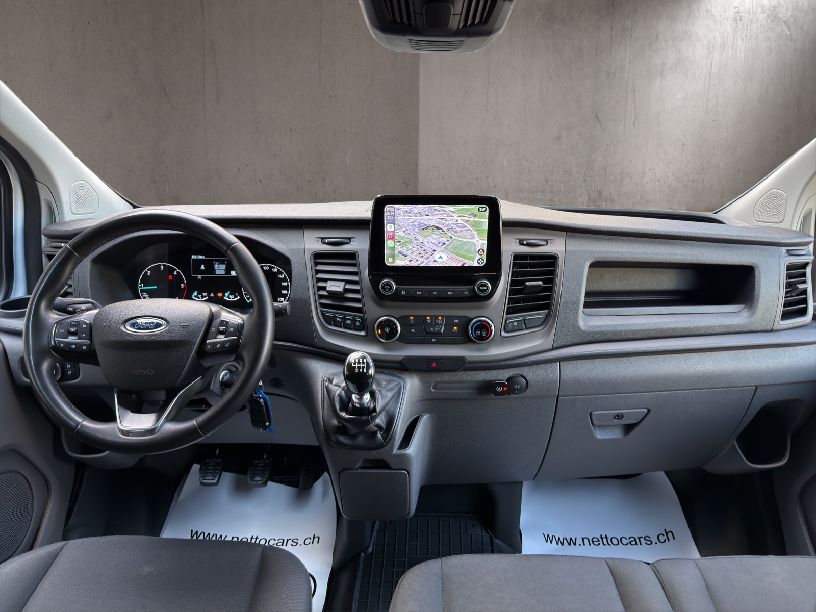 FORD Transit Custom Van 300 L2H1 DK Trend-image-10