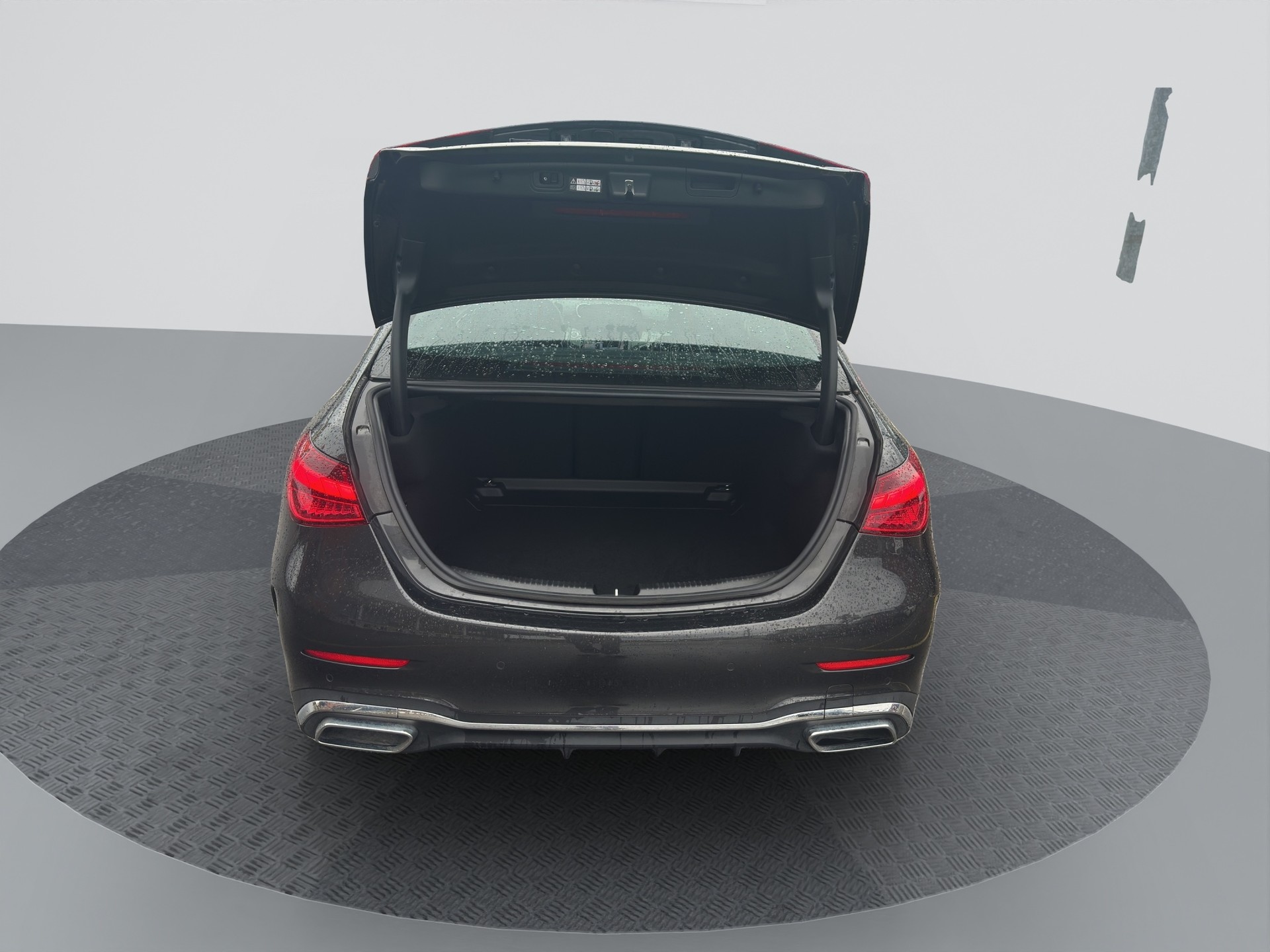 MERCEDES-BENZ C 300 d AMG Line-image-14