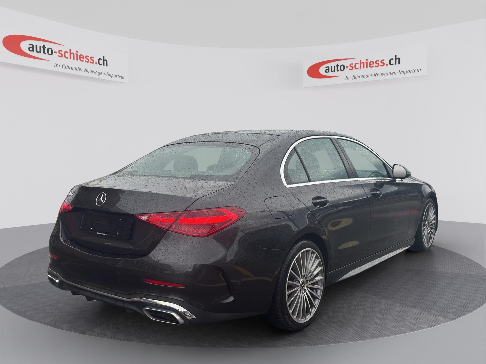 MERCEDES-BENZ C 300 d AMG Line-image-4