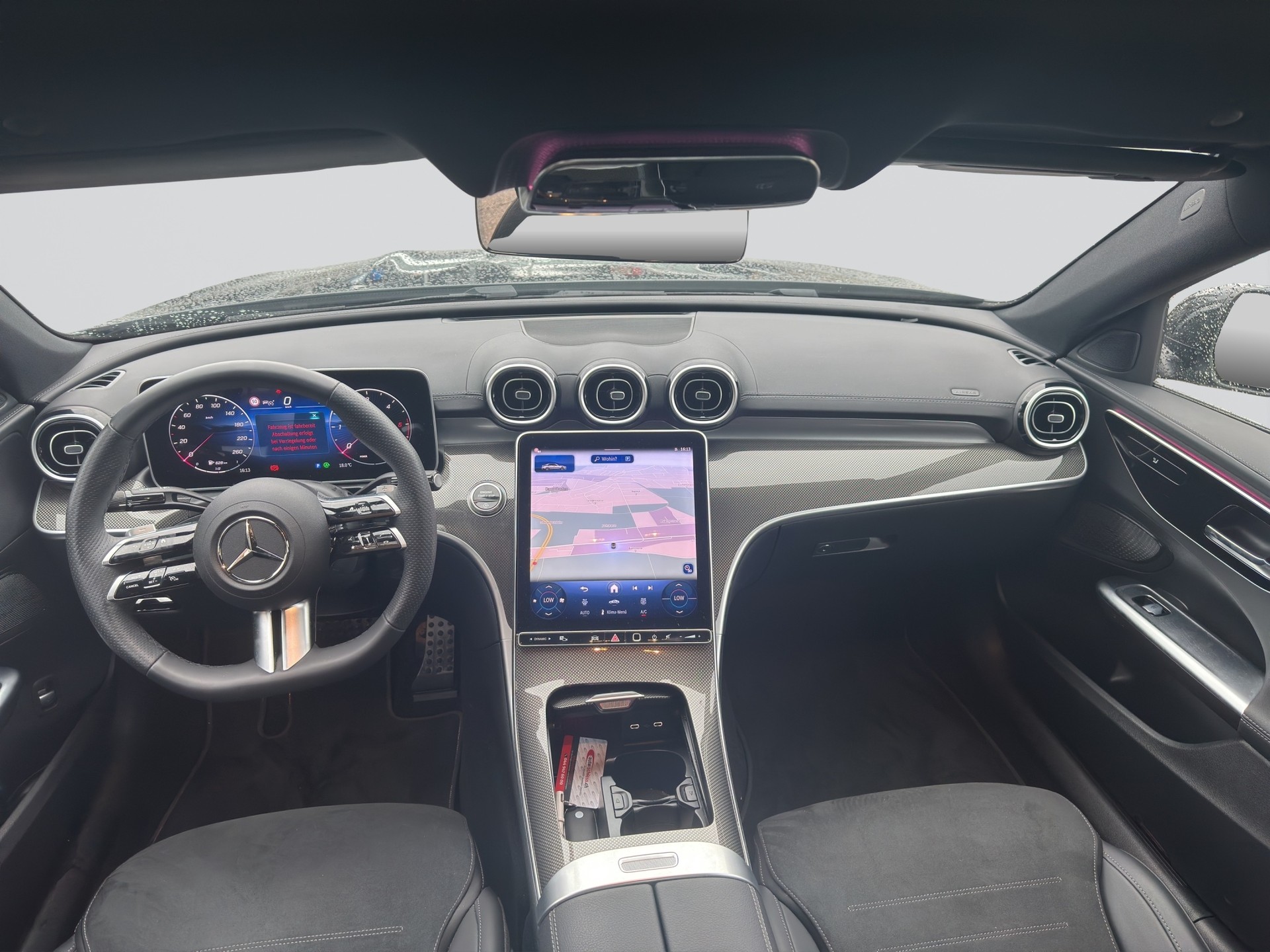 MERCEDES-BENZ C 300 d AMG Line-image-13