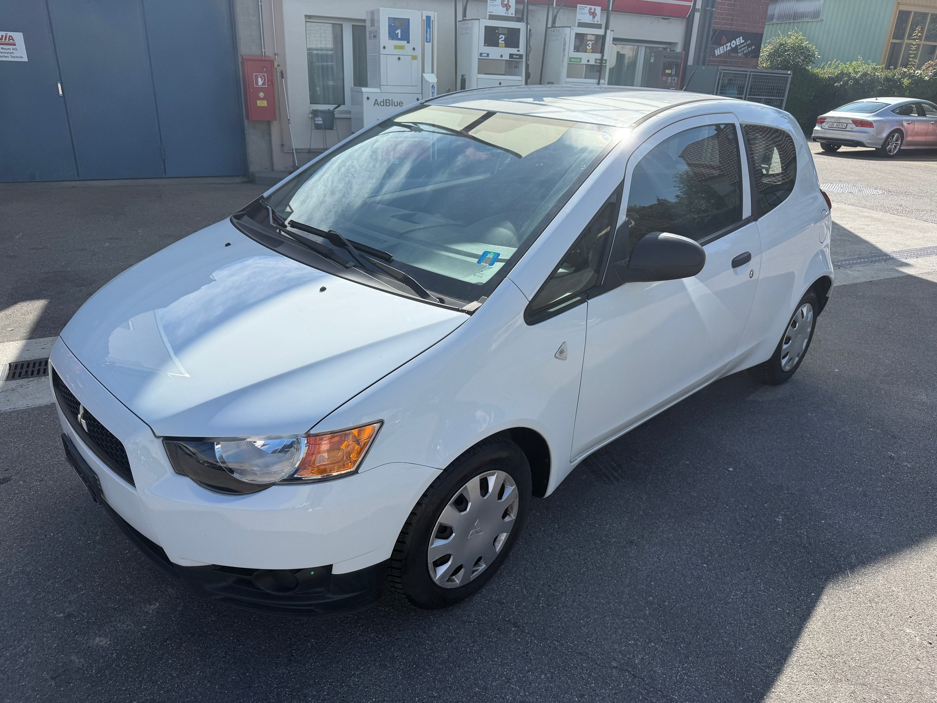 MITSUBISHI Colt 1.1 12V Super Jubilé-image-1