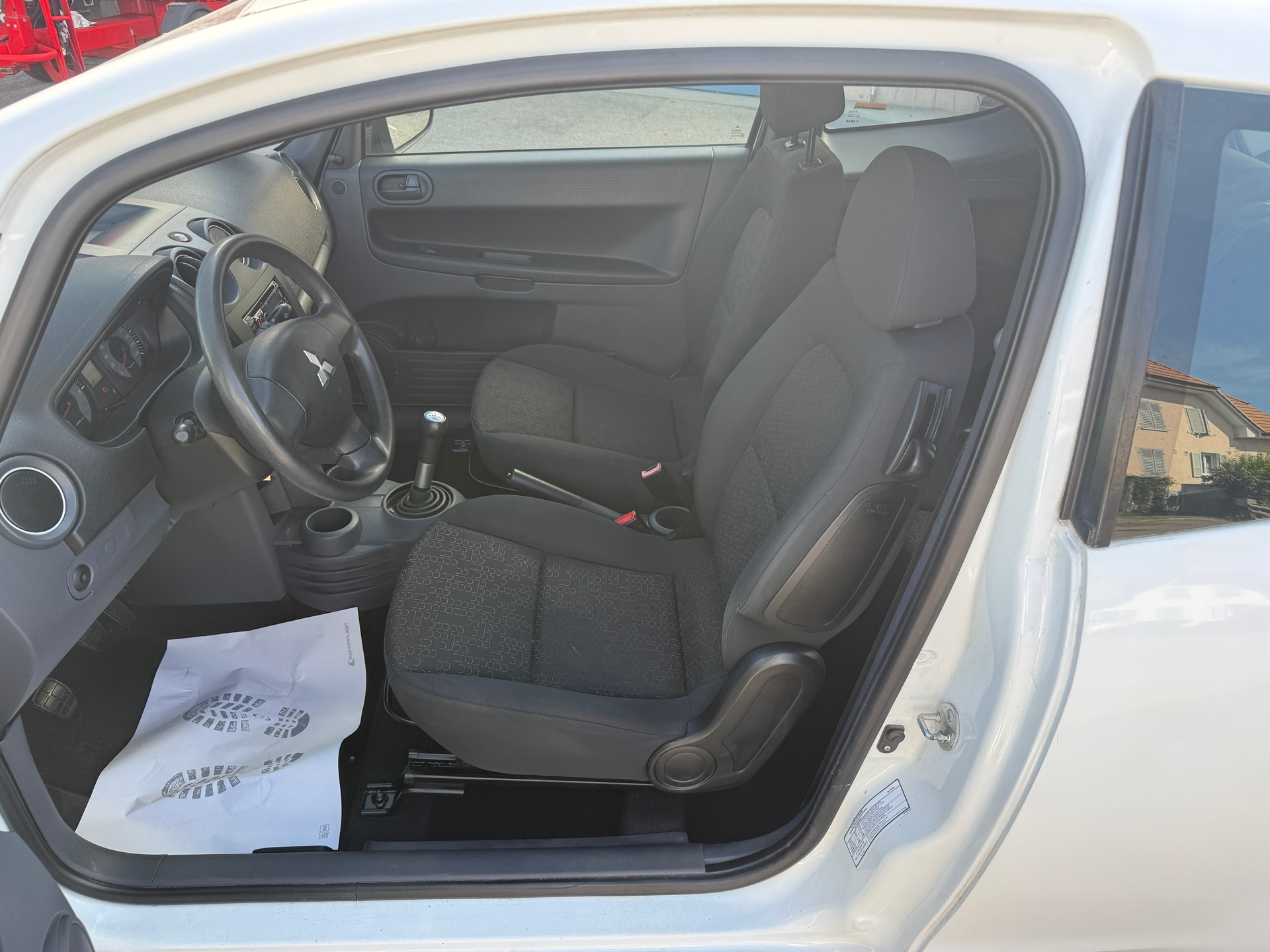 MITSUBISHI Colt 1.1 12V Super Jubilé-image-6