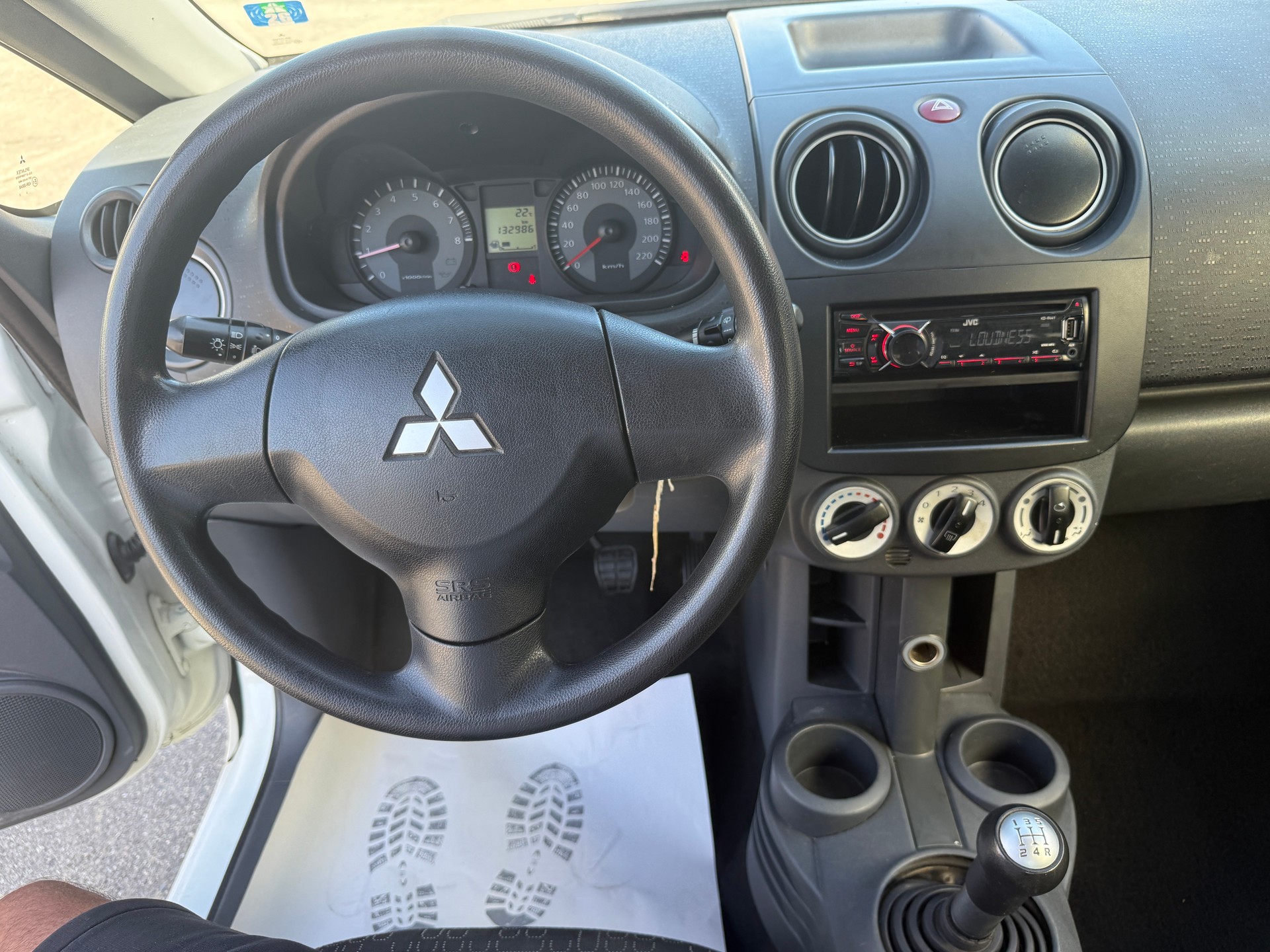 MITSUBISHI Colt 1.1 12V Super Jubilé-image-8