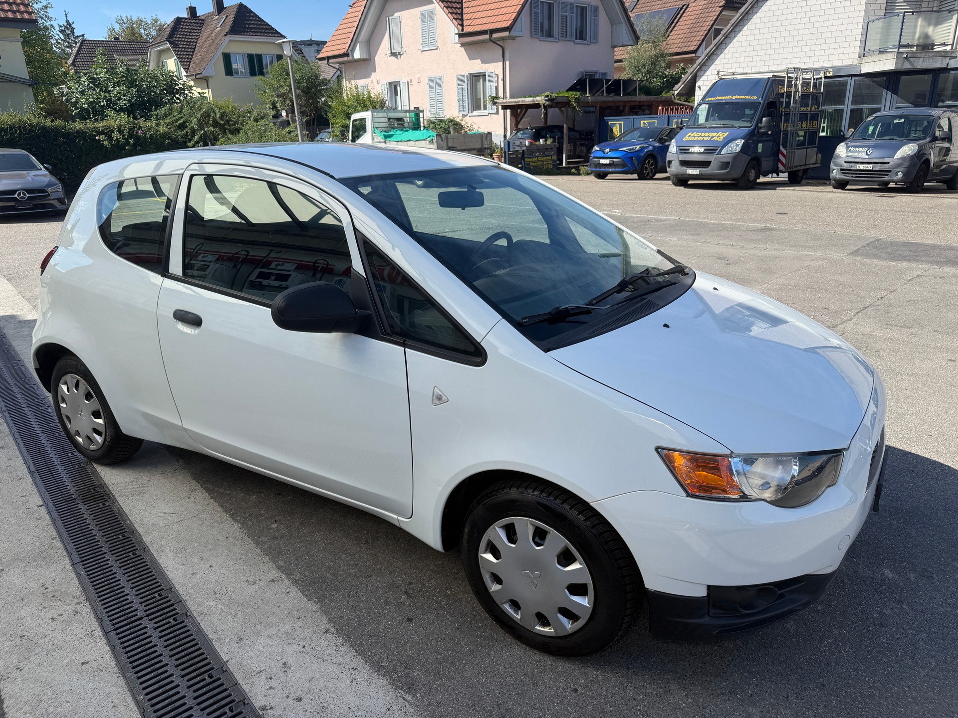 MITSUBISHI Colt 1.1 12V Super Jubilé-image-0