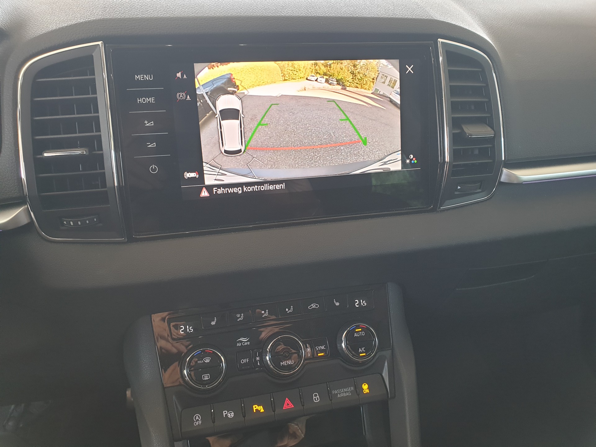 SKODA Karoq 1.5 TSI ACT Style DSG-image-11
